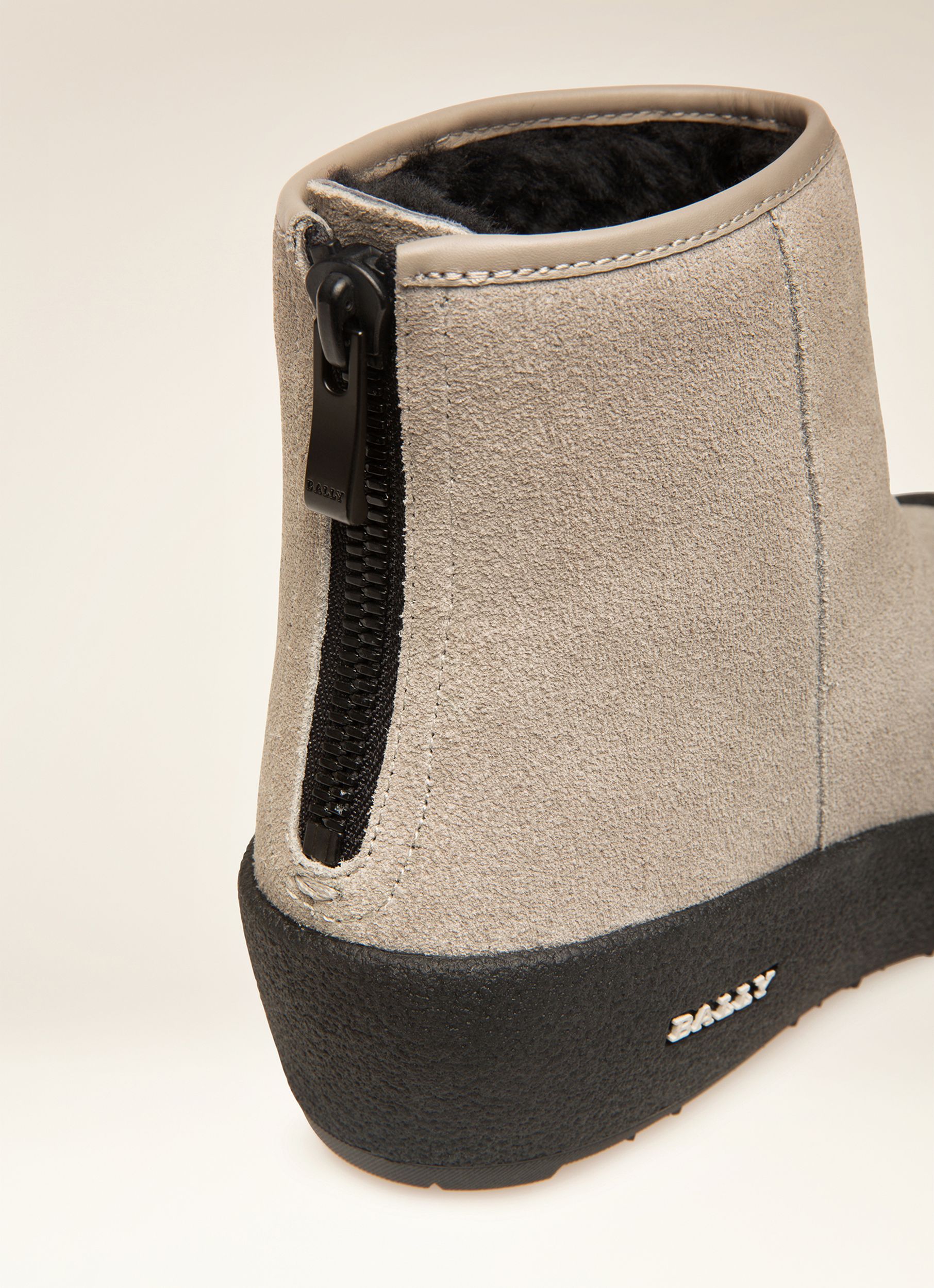 Curling Stiefel Aus Grauem Veloursleder - Damen - Bally - 02