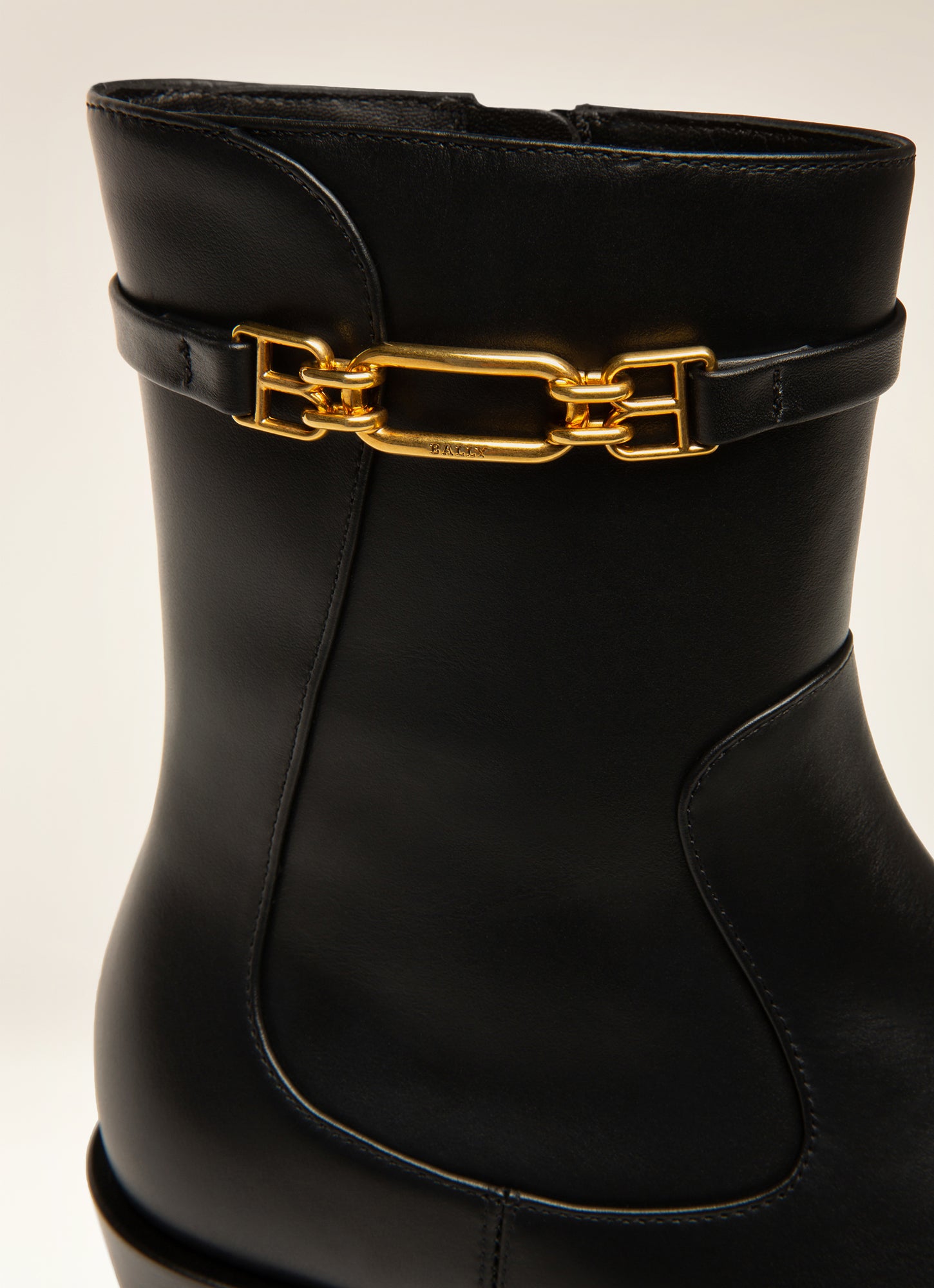 Darcie Booties In Black Leather - Damen - Bally - 02
