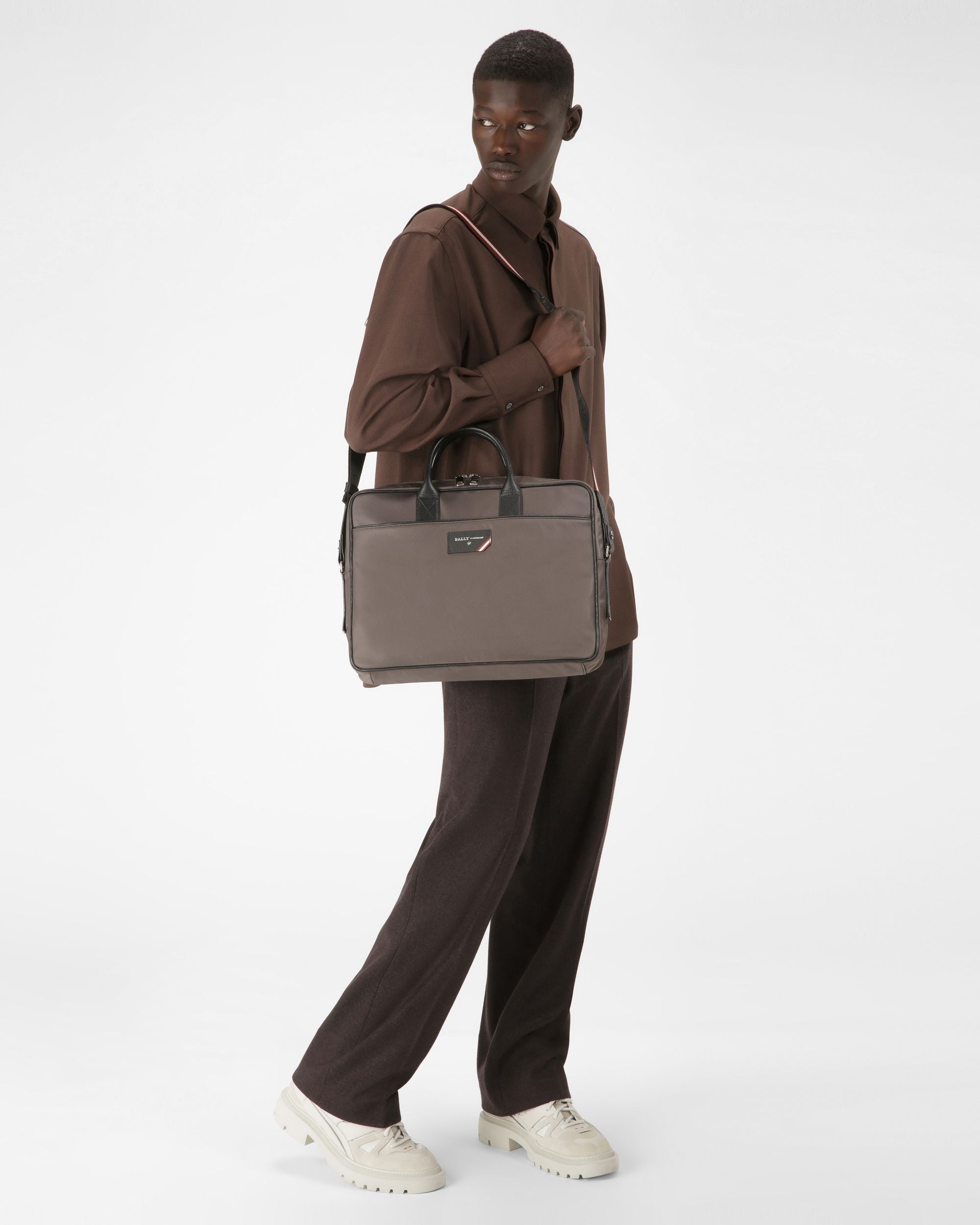 Faldy Beniness-Tasche Aus Militärgrünem Recyceltem Nylon Für Herren - Herren - Bally - 06