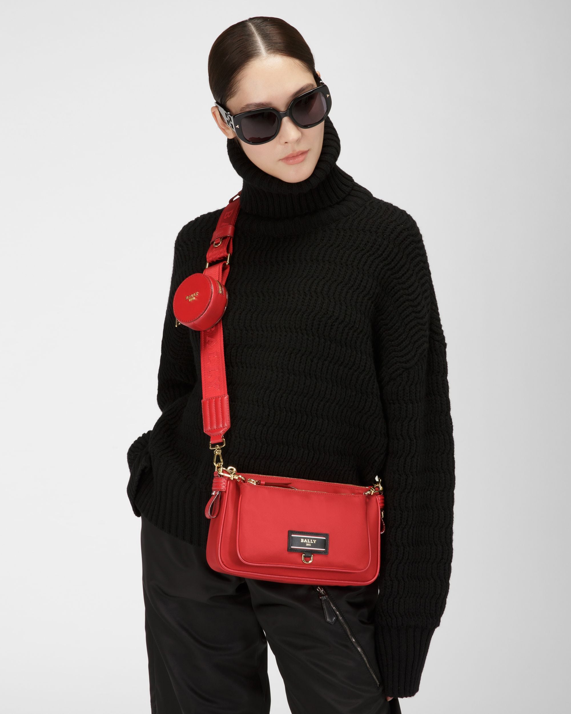 Elenia Minitasche Aus Rotem Recyceltem Nylon - Damen - Bally - 02