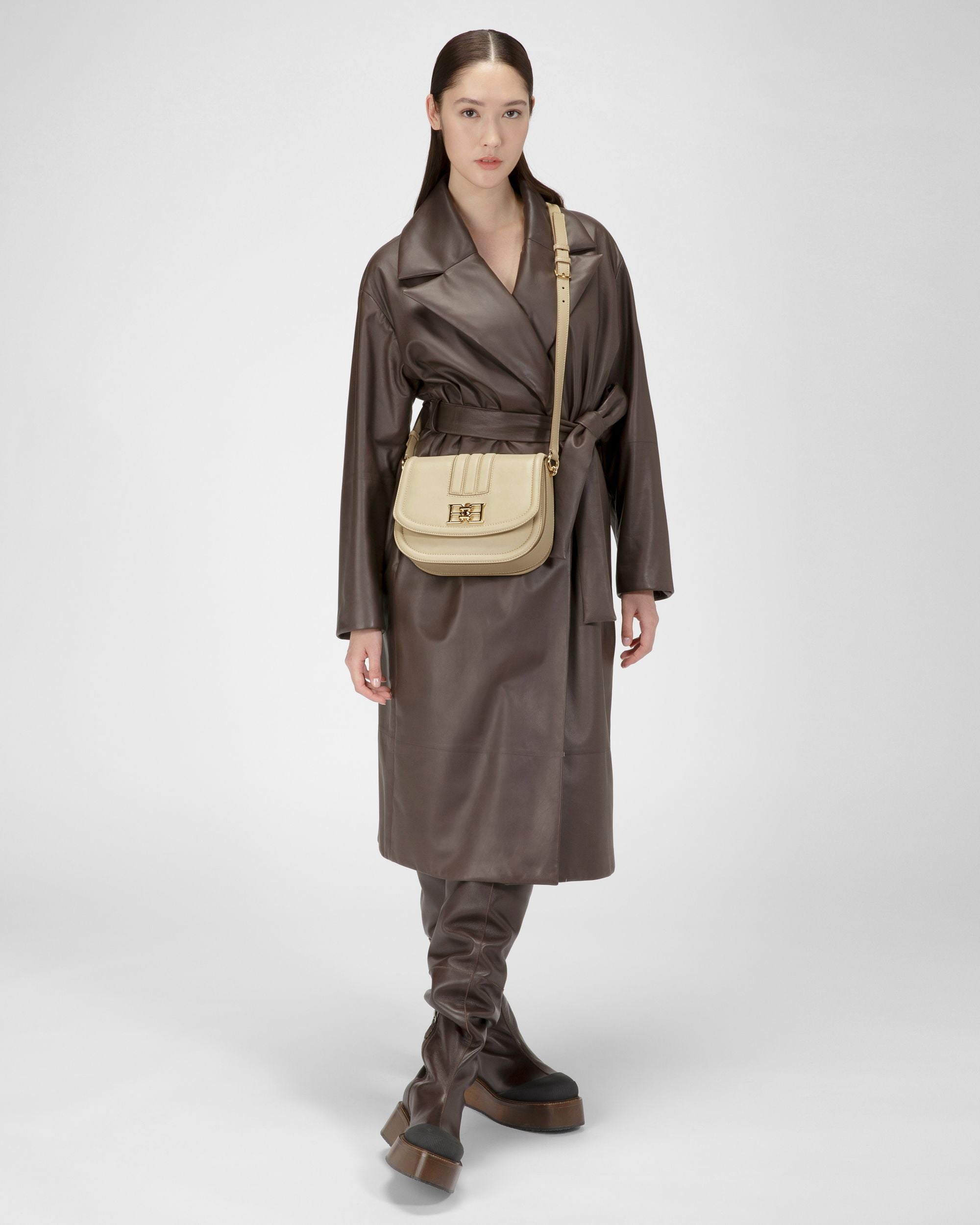 Beckie Umhängetasche Aus Hellbeigem Leder - Damen - Bally - 06