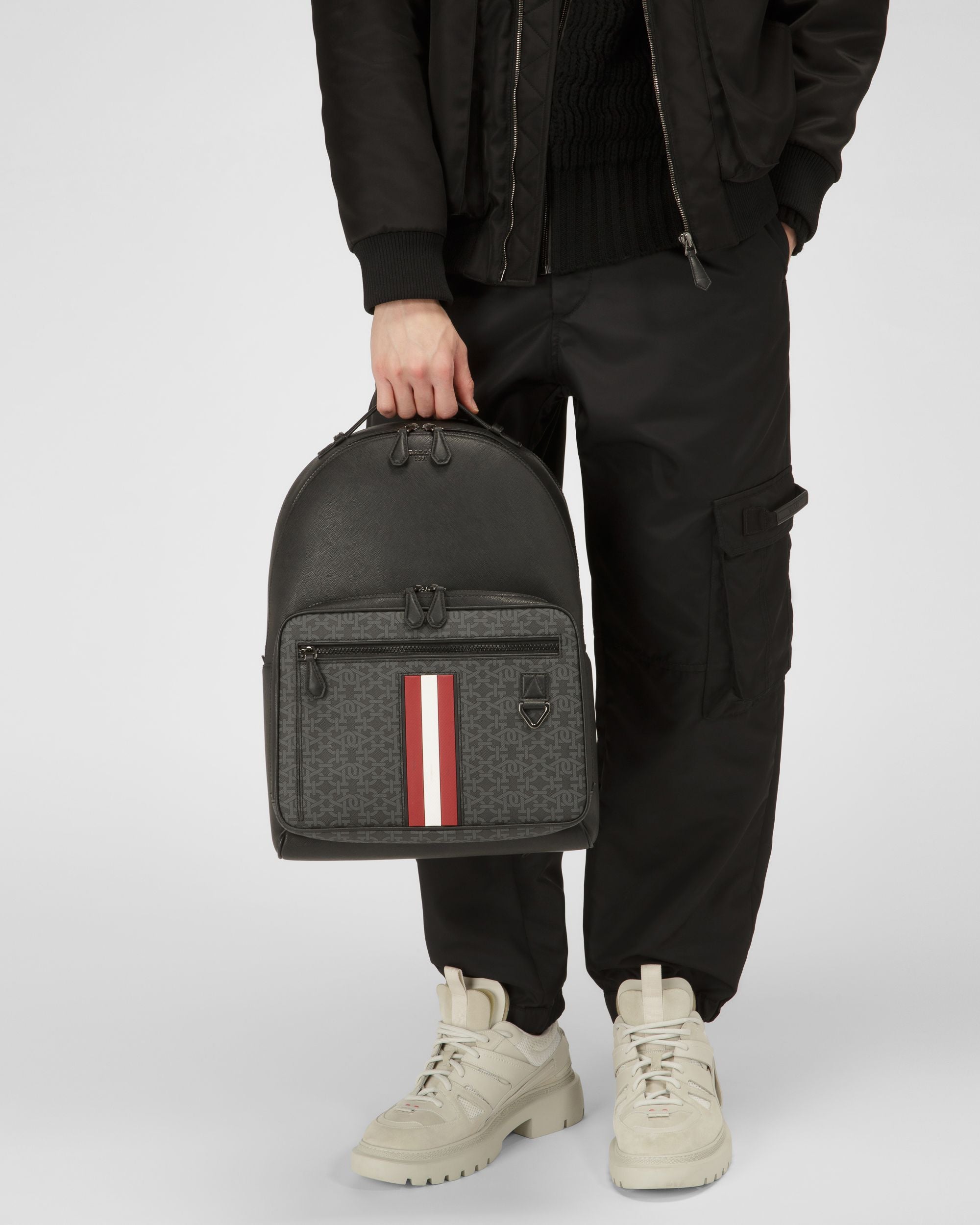 Mavrick Rucksack Aus Recyceltem Leder In Schwarz - Herren - Bally - 02