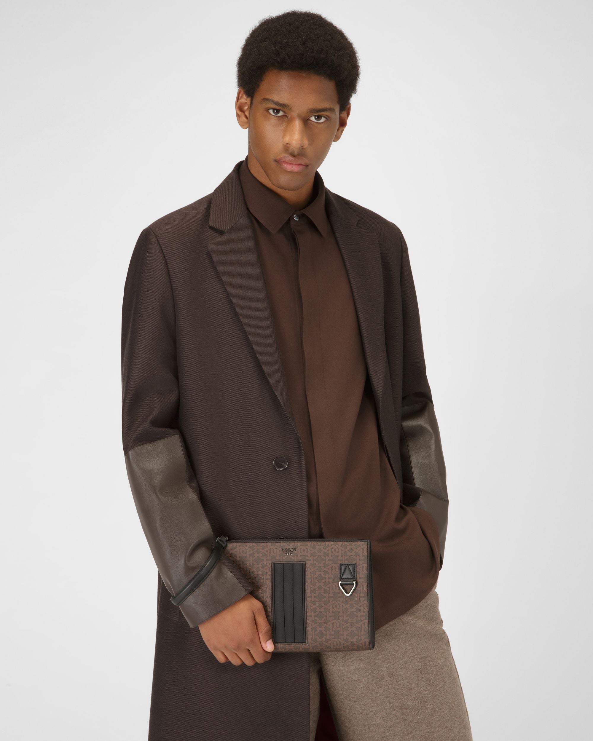 Makid Clutch Aus Schwarzem Und Braunem Tpu - Herren - Bally - 01