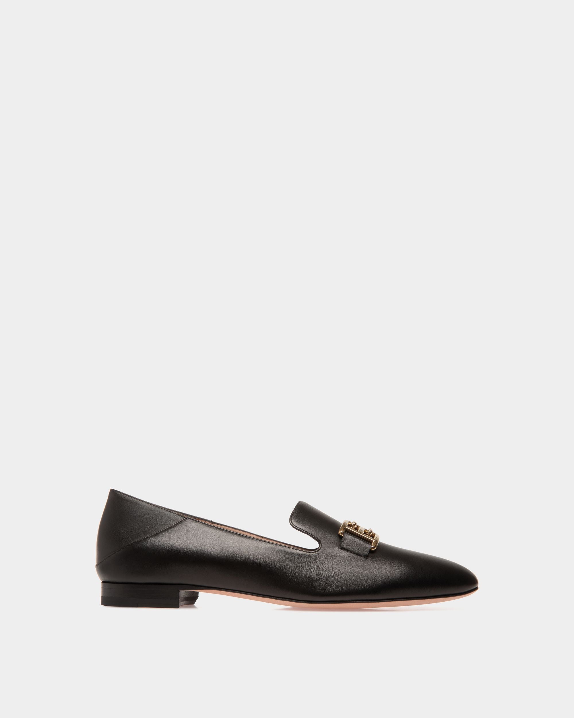 B Chain Flats In Black Leather - Damen - Bally - 01