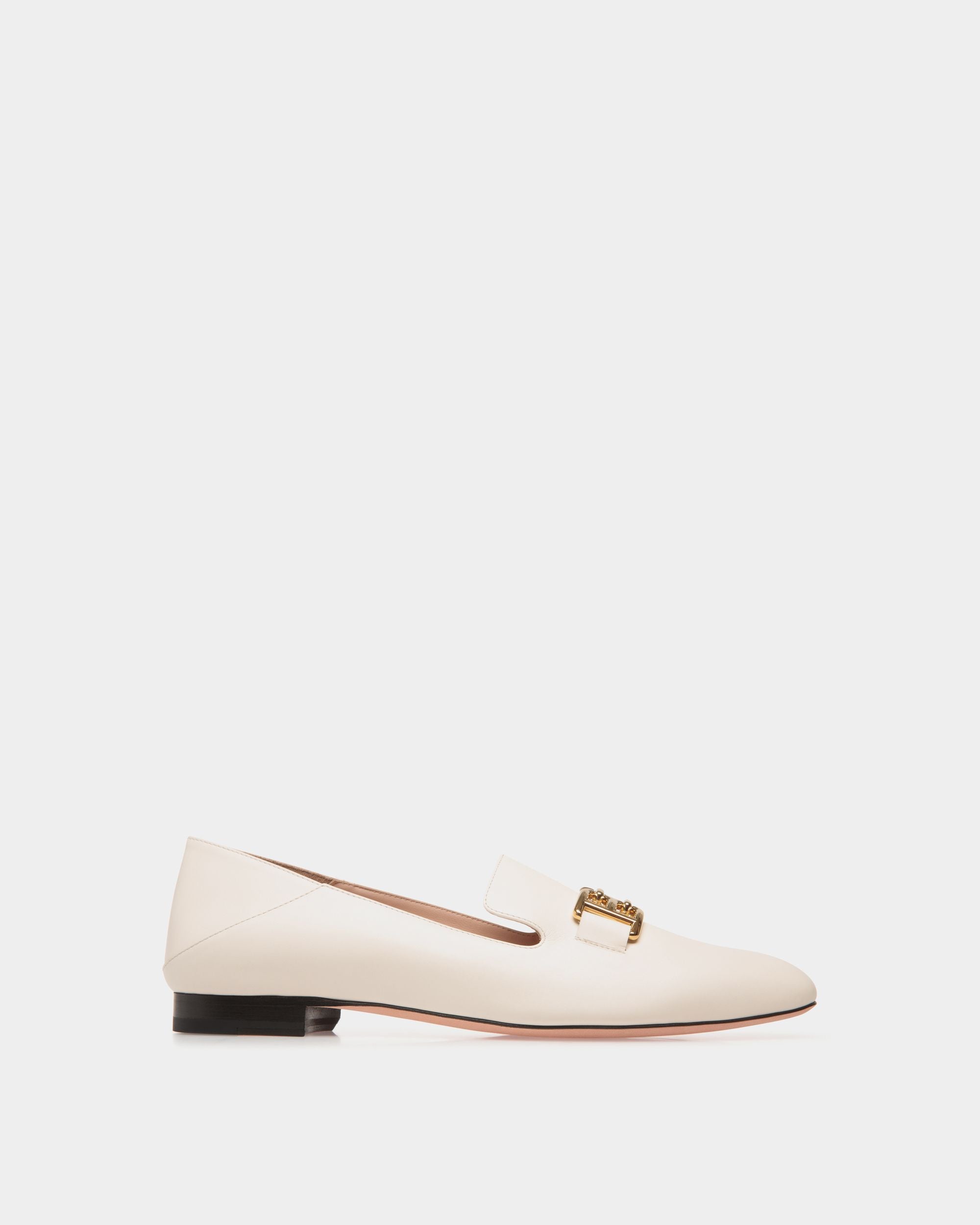 B Chain Flats In White Leather - Damen - Bally - 01