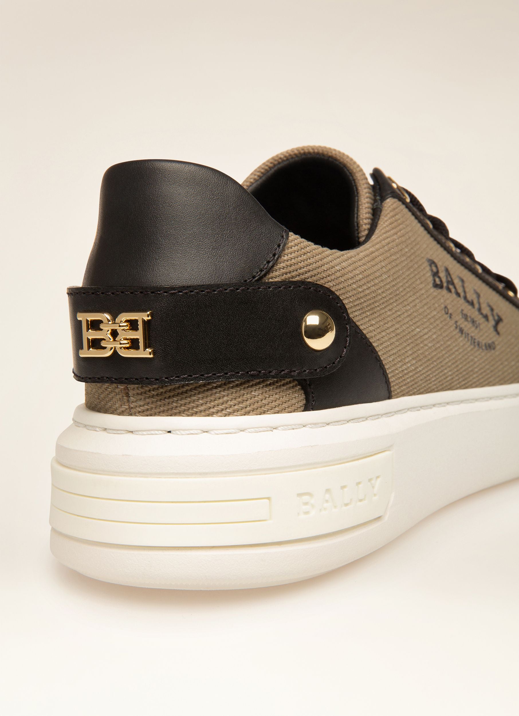 Malya Sneaker Aus Schwarzem Und Sandfarbenem Stoff Und Leder - Damen - Bally - 02
