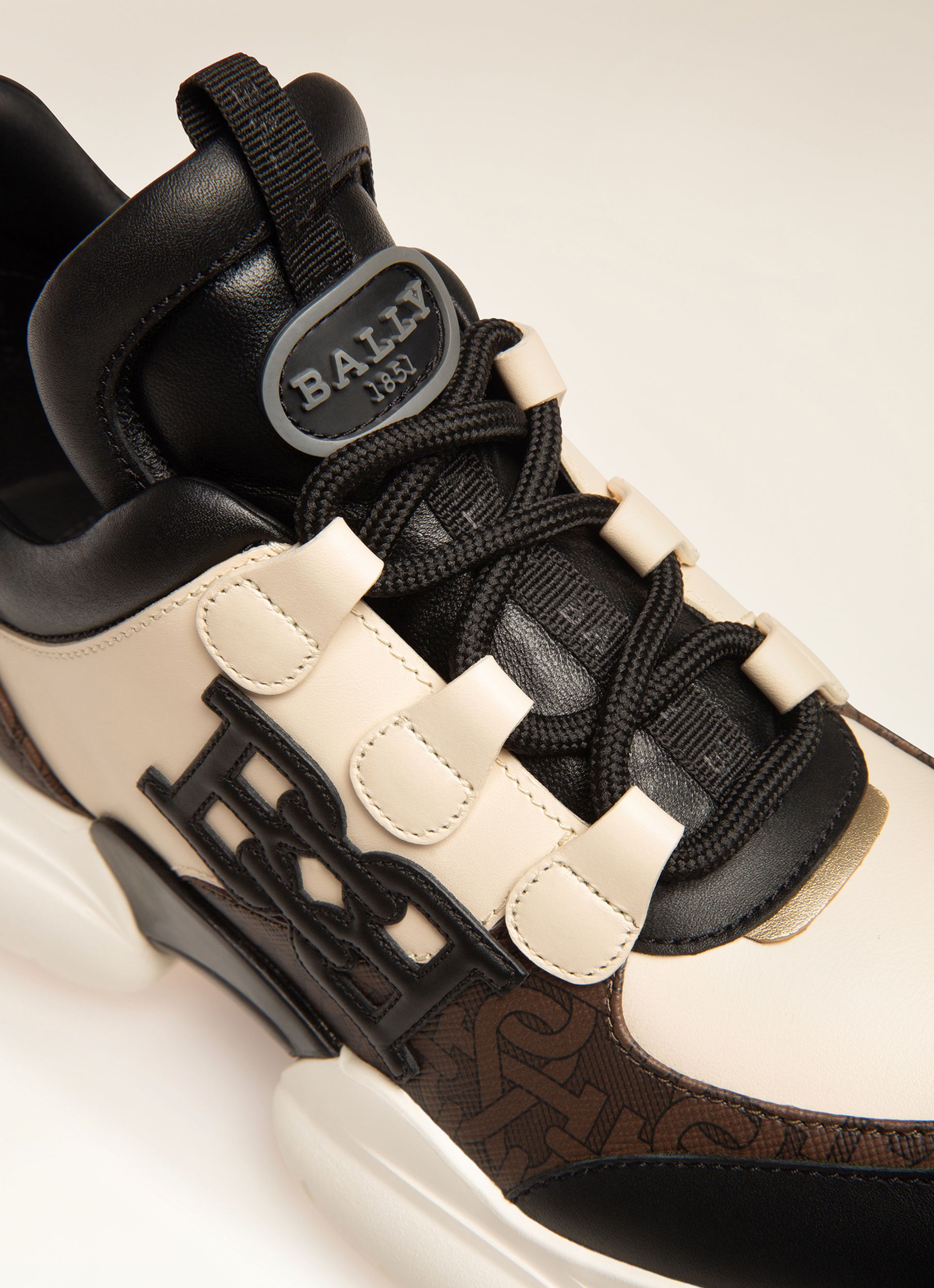 Claires Sneaker Aus Schwarzem Und Elfenbeinfarbenem Leder - Damen - Bally - 02