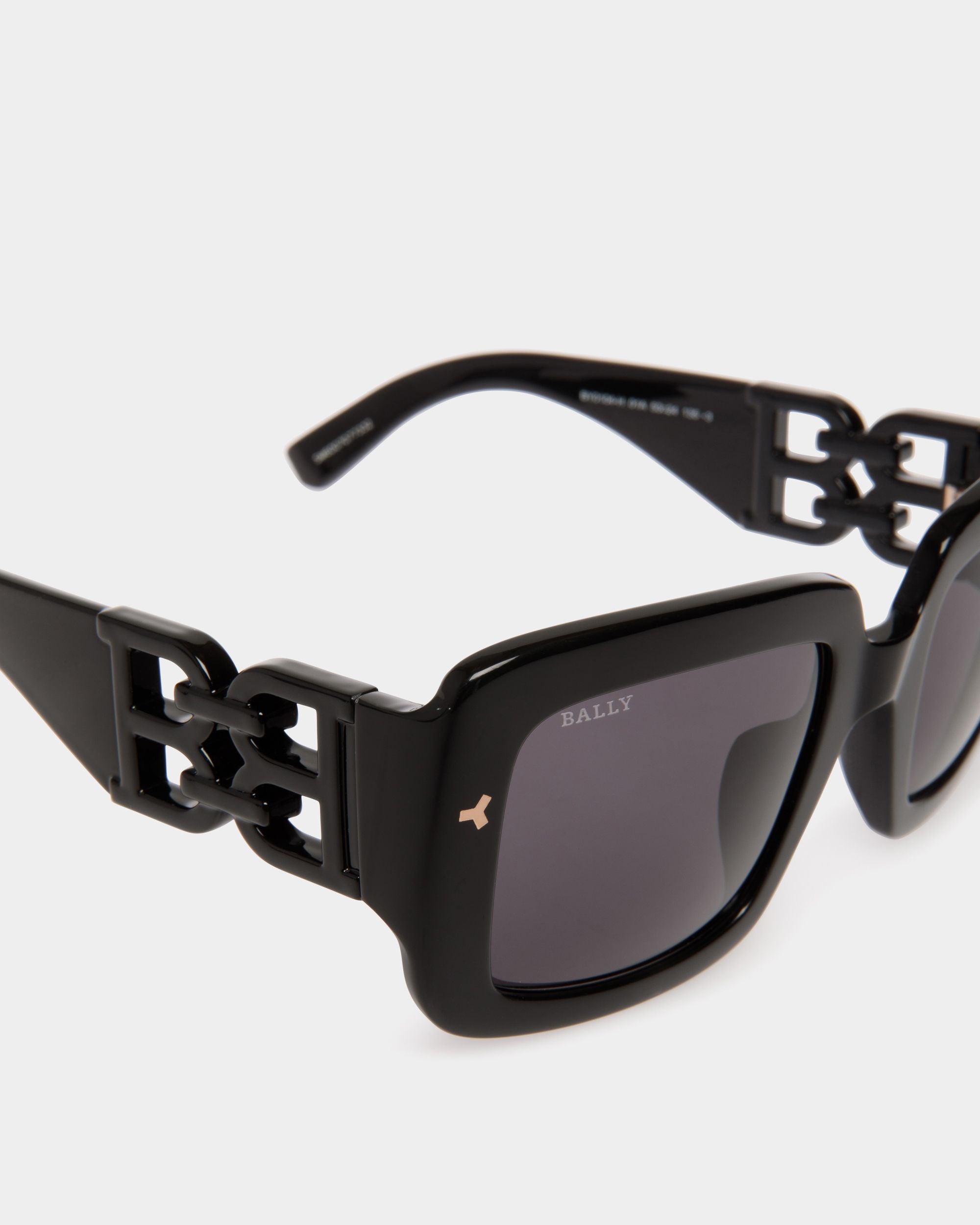 Filiana Sonnenbrille In Schwarz Mit Rauchgrauen Gläsern - Damen - Bally - 03