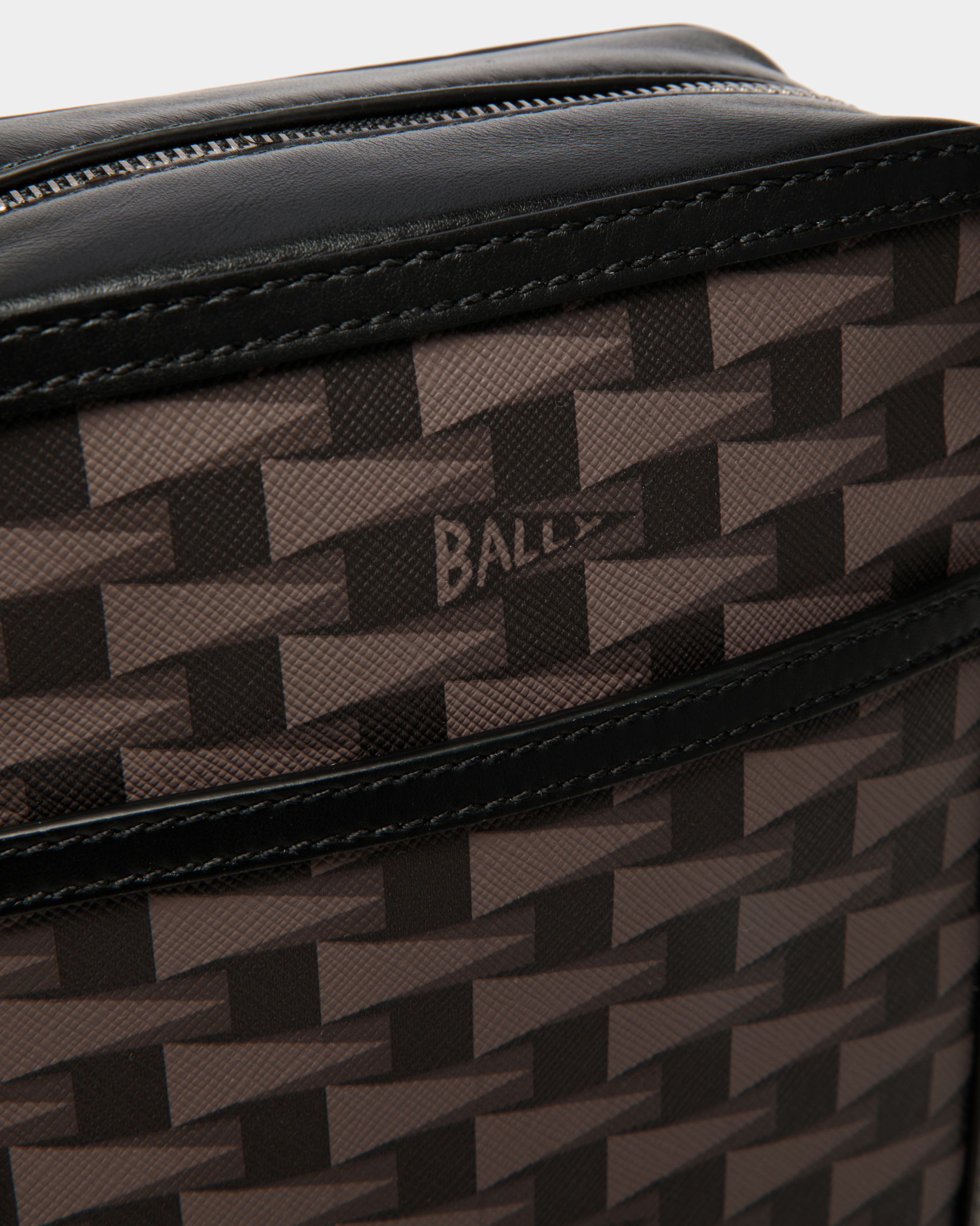 Pennant Crossbody Bag in Black Pennant Motif - Herren - Bally - 04