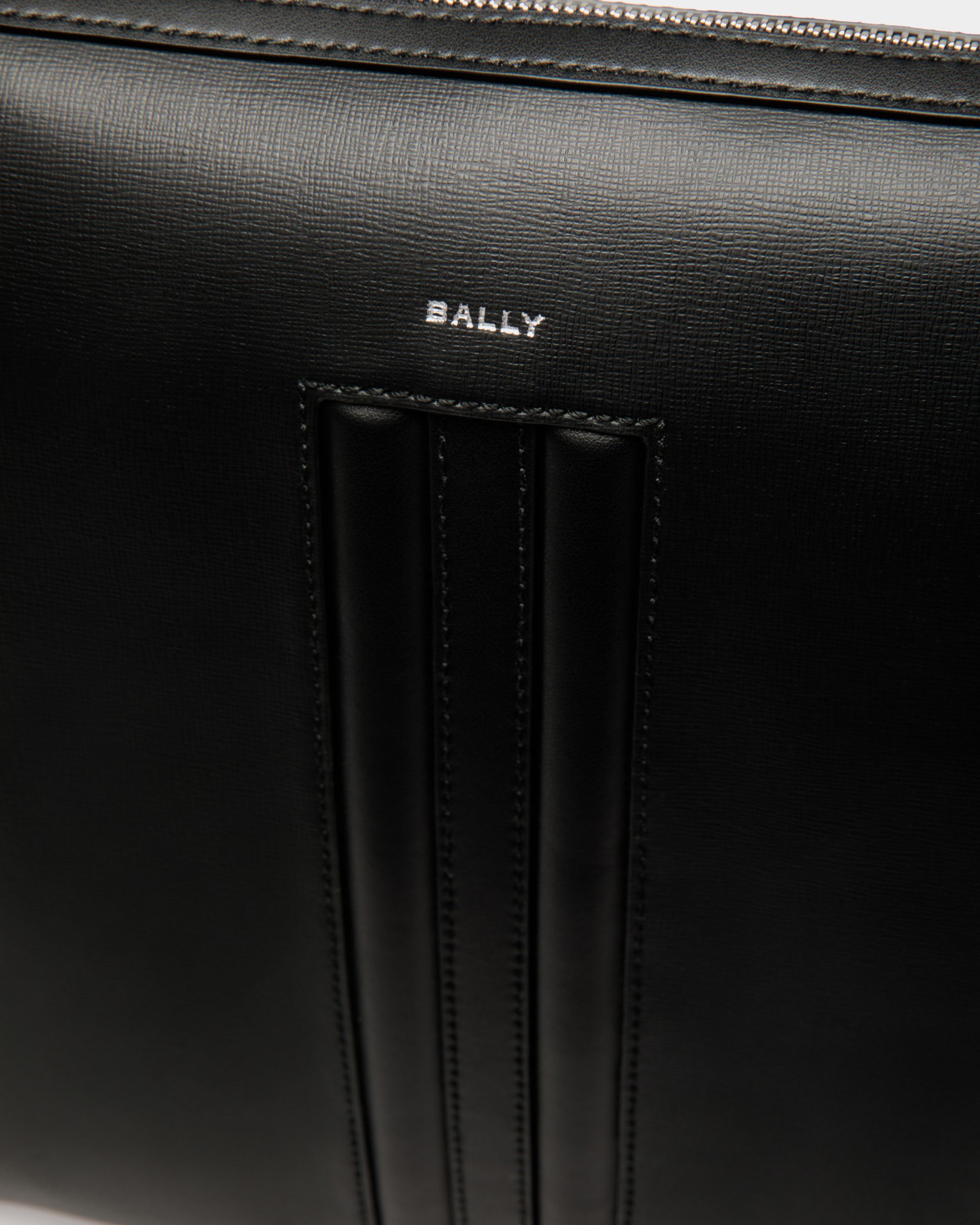 Mythos Umhängetasche Aus Recyceltem Leder In Schwarz - Herren - Bally - 05