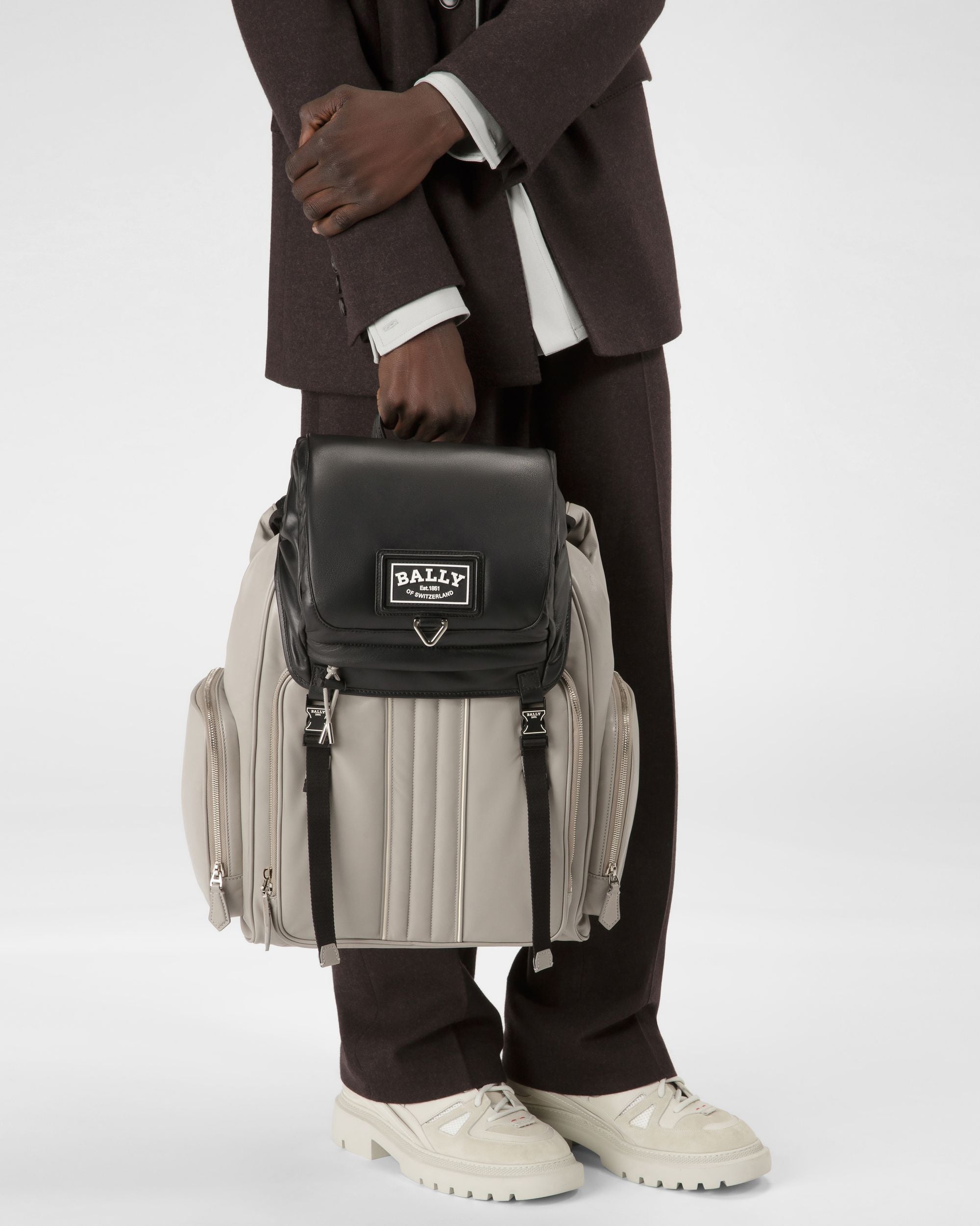 Athor Rucksack Aus Leder In Sasso Und Schwarz - Herren - Bally - 02