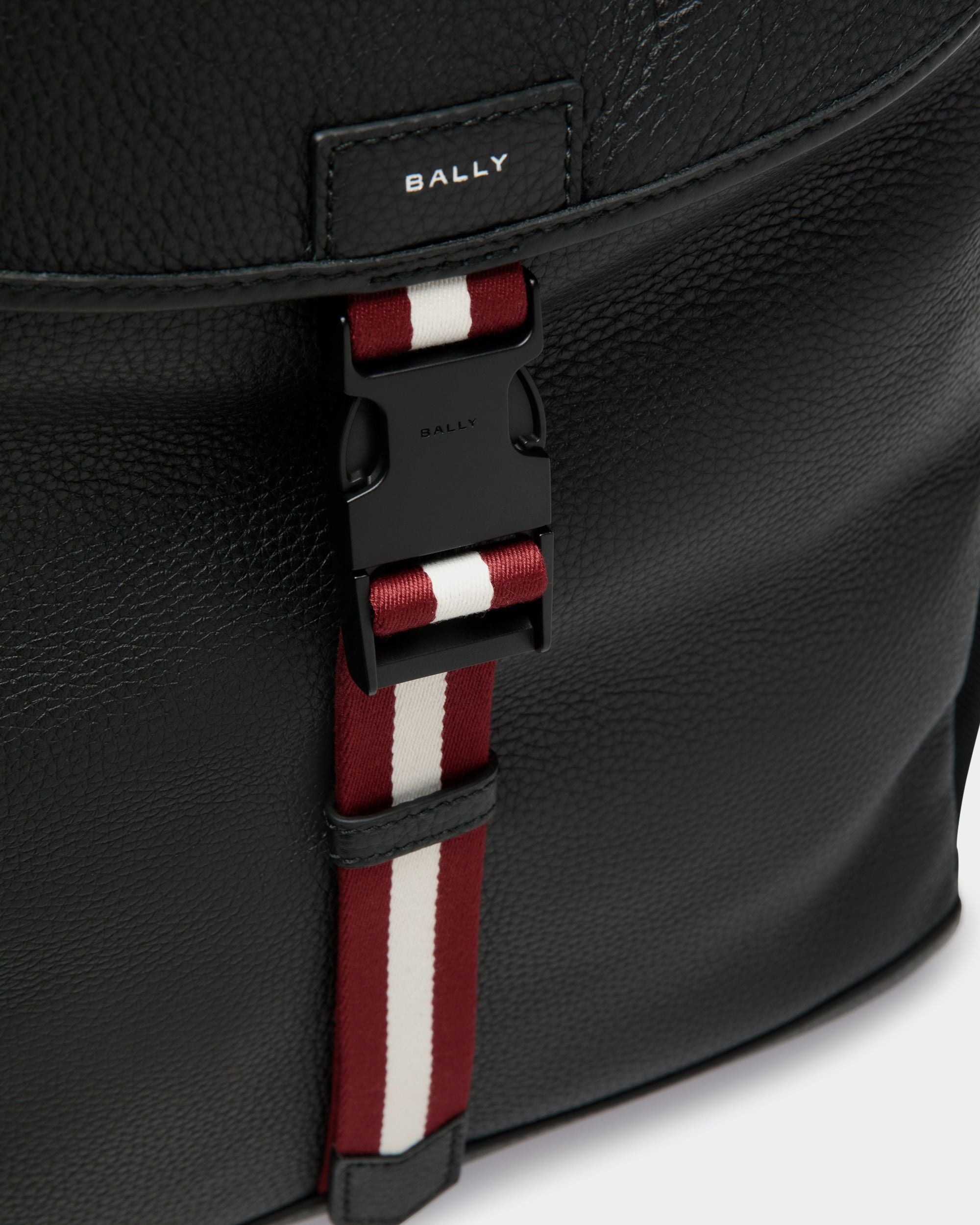 Code Sportrucksack Aus Genarbtem Leder In Schwarz - Herren - Bally - 05