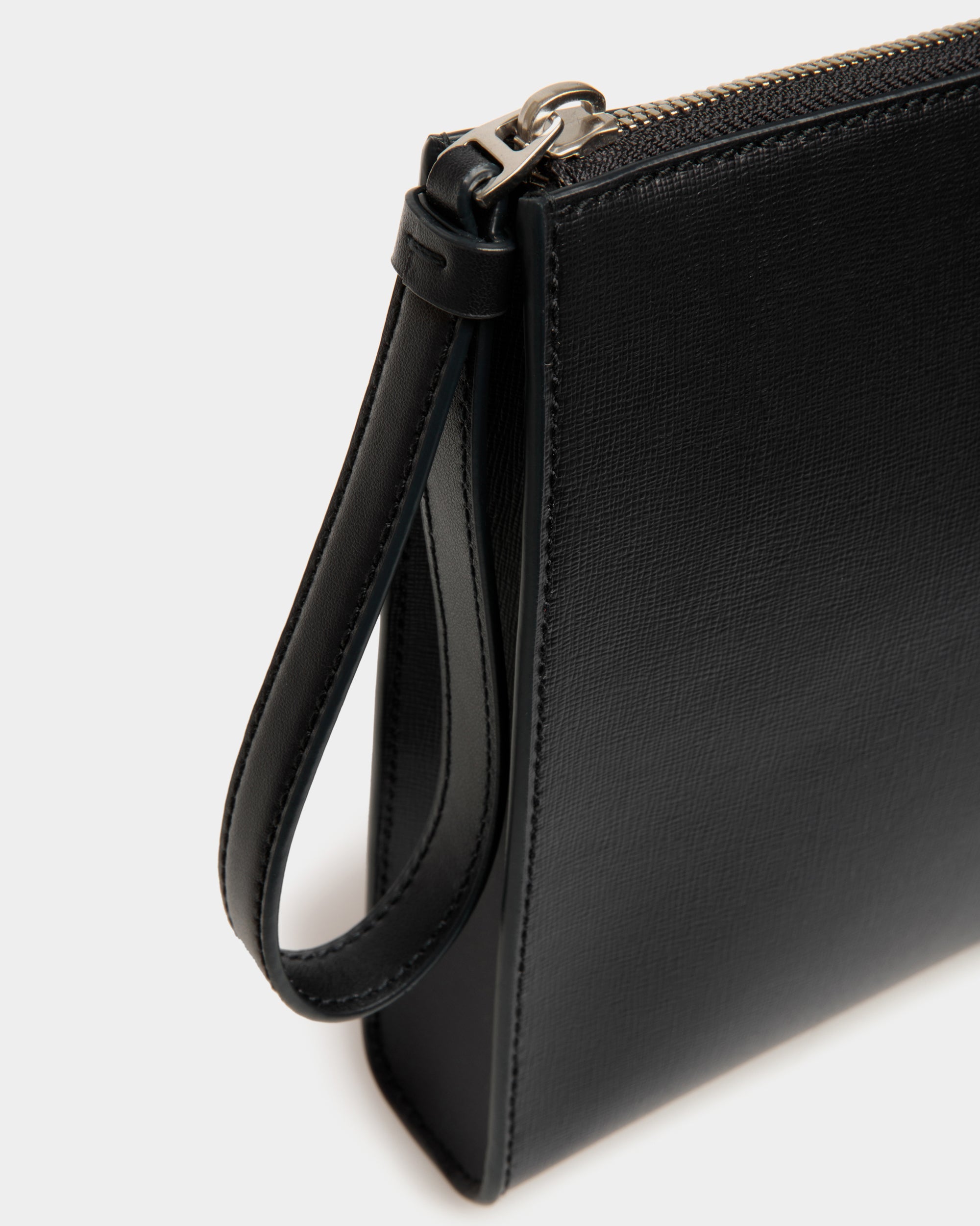 Mythos Pochette Aus Recyceltem Leder In Schwarz - Herren - Bally - 06