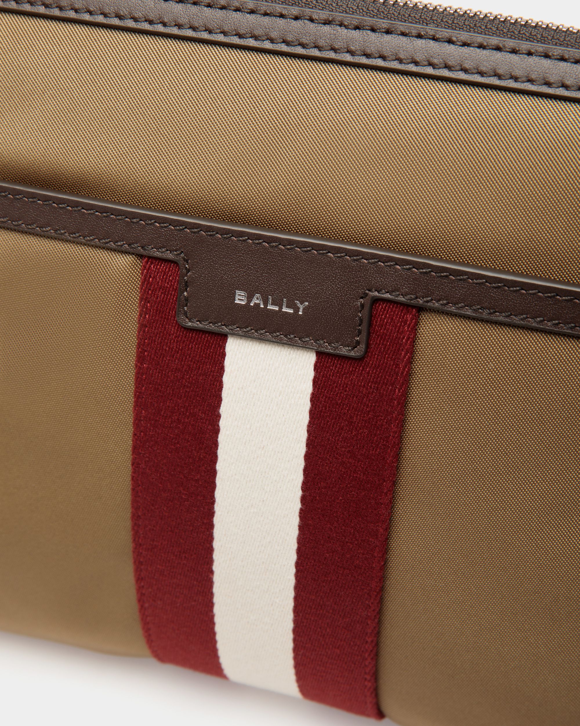 Code Pochette Aus Nylon In Camel - Herren - Bally - 04