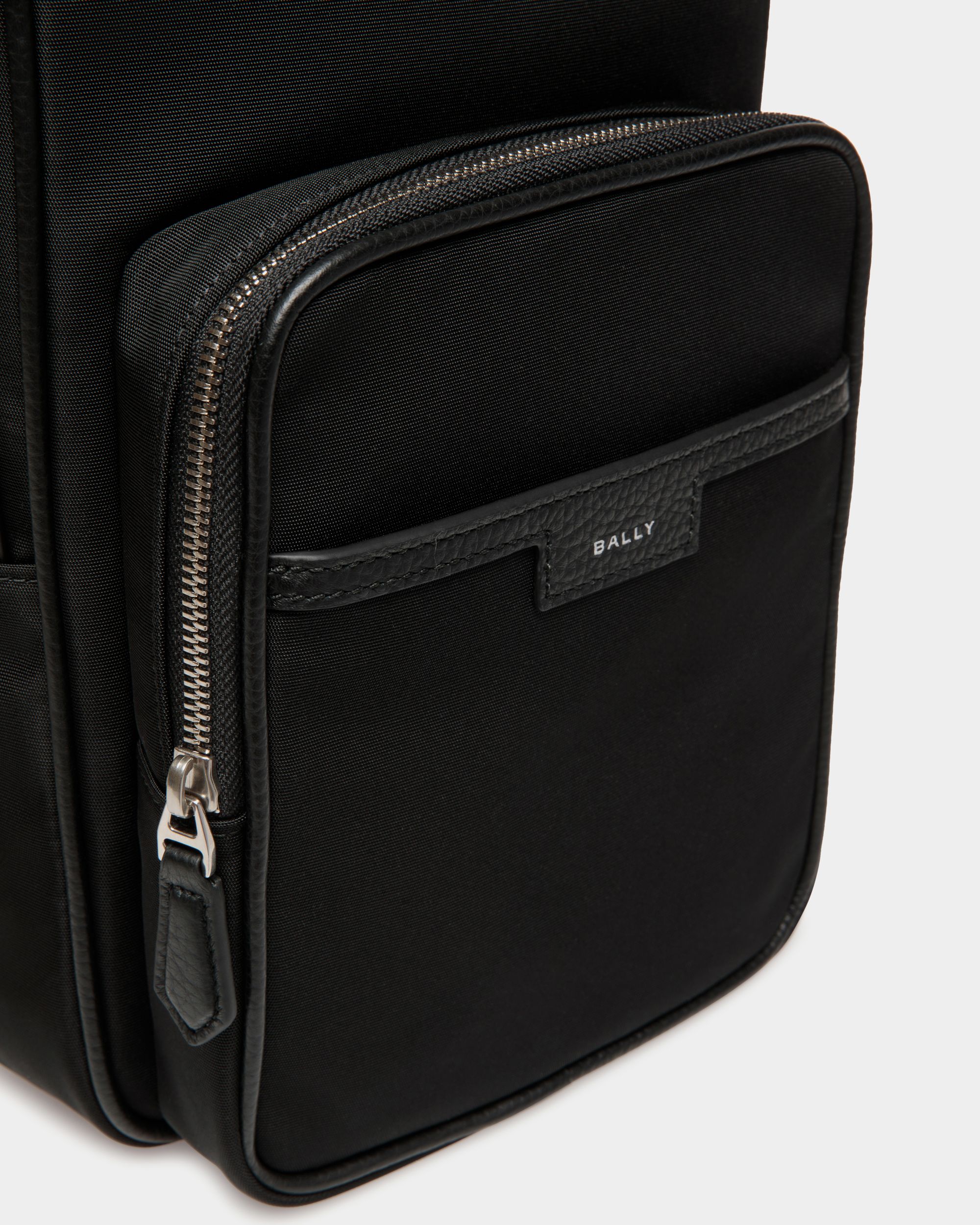 Code Sling Bag Aus Nylon - Herren - Bally - 05