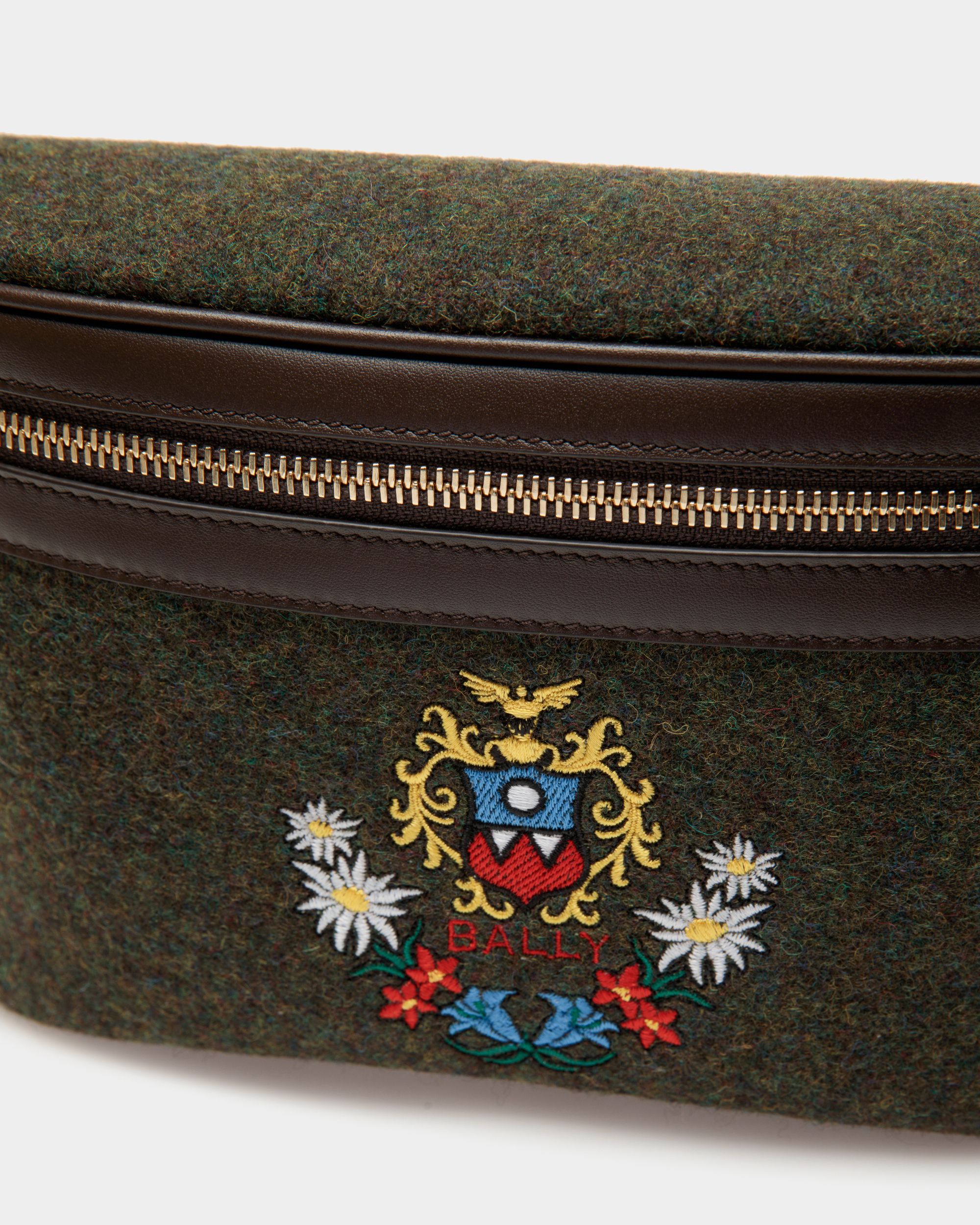 Winter Capsule Gürteltasche Aus Wolle In Dunkelgrün Und Leder In Ebenholzschwarz Mit Alpenblumen - Herren - Bally - 03