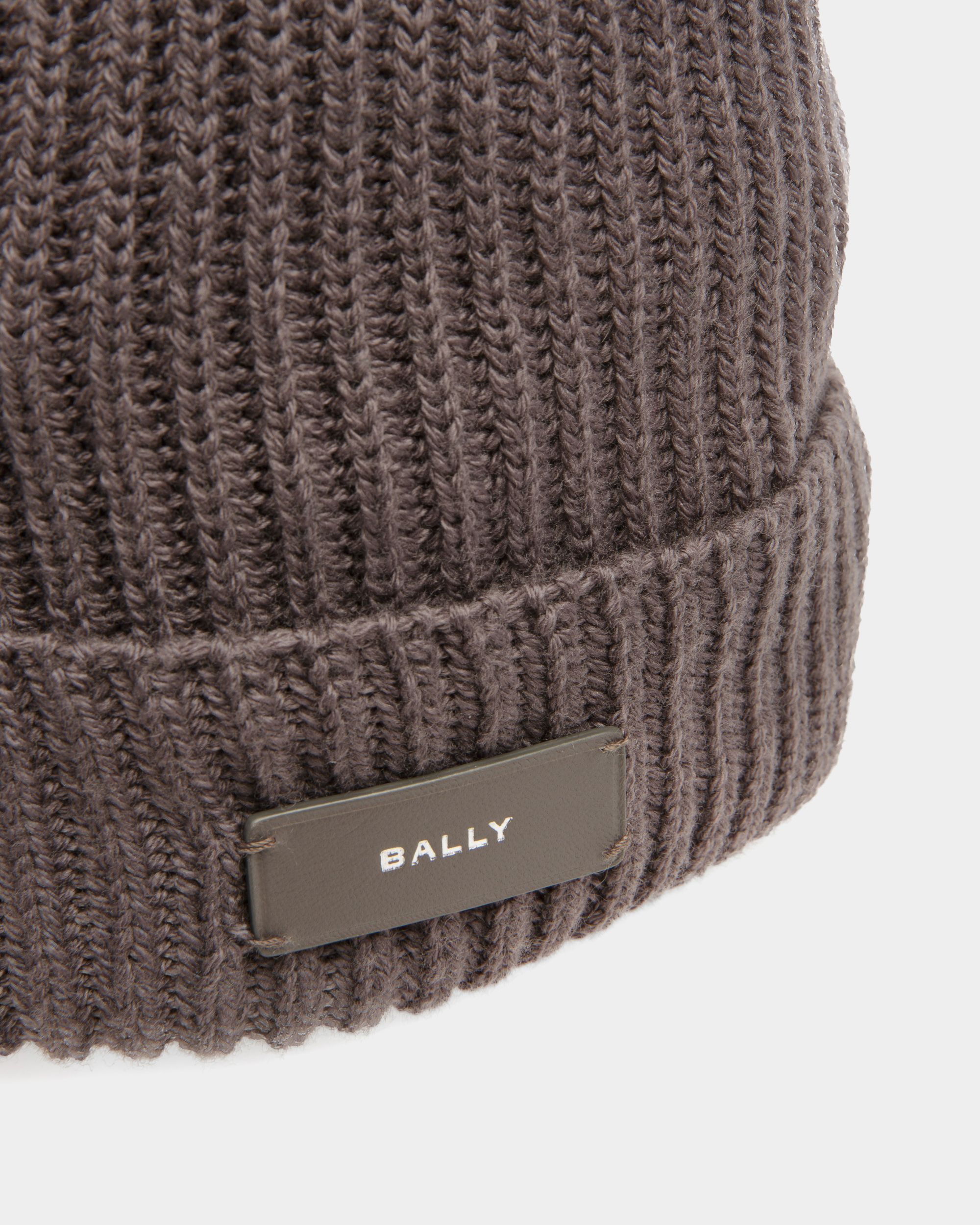 Gerippte Beanie-Mütze Aus Wolle In Dark Mineral - Herren - Bally - 03