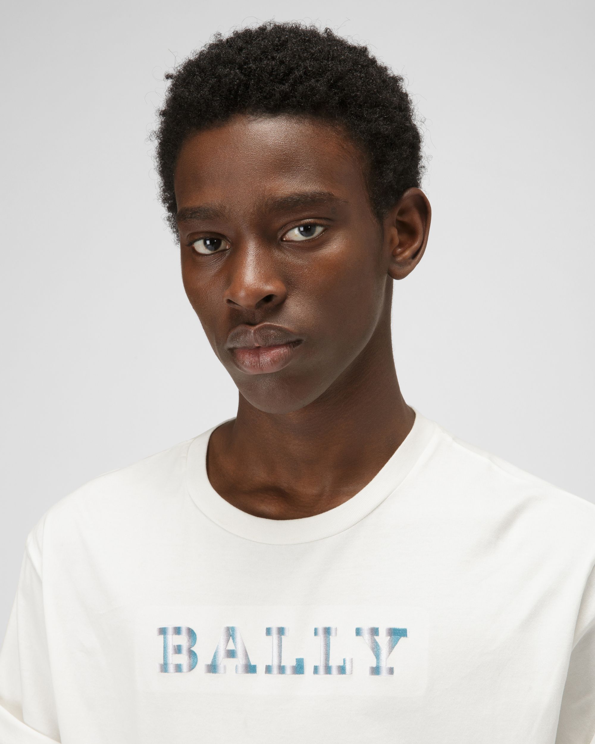 T-Shirt Aus Elfenbeinfarbener Bio-Baumwolle - Herren - Bally - 02