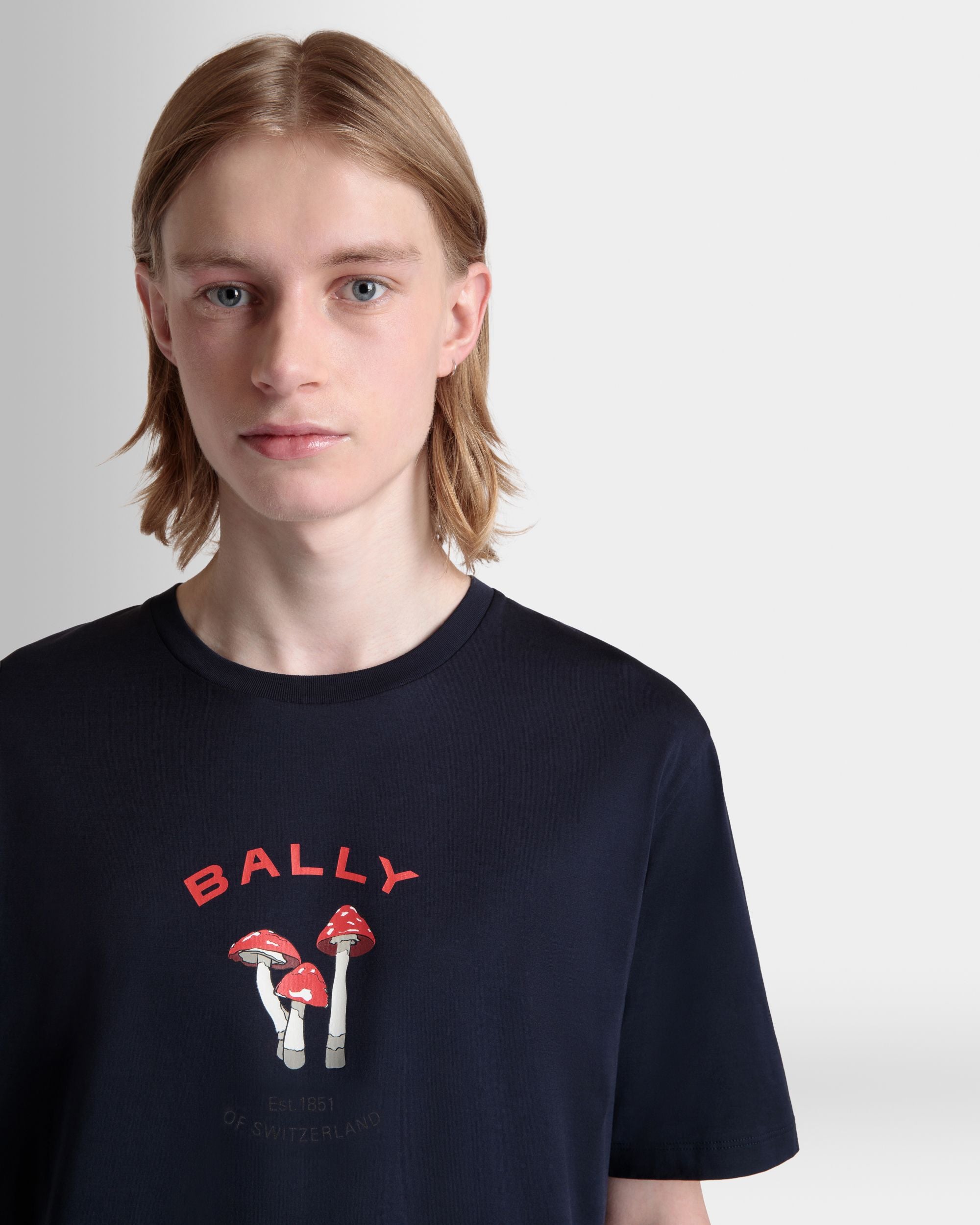T-Shirt Aus Baumwolle In Navy Blue Mit Enchanting Mushrooms - Herren - Bally - 03