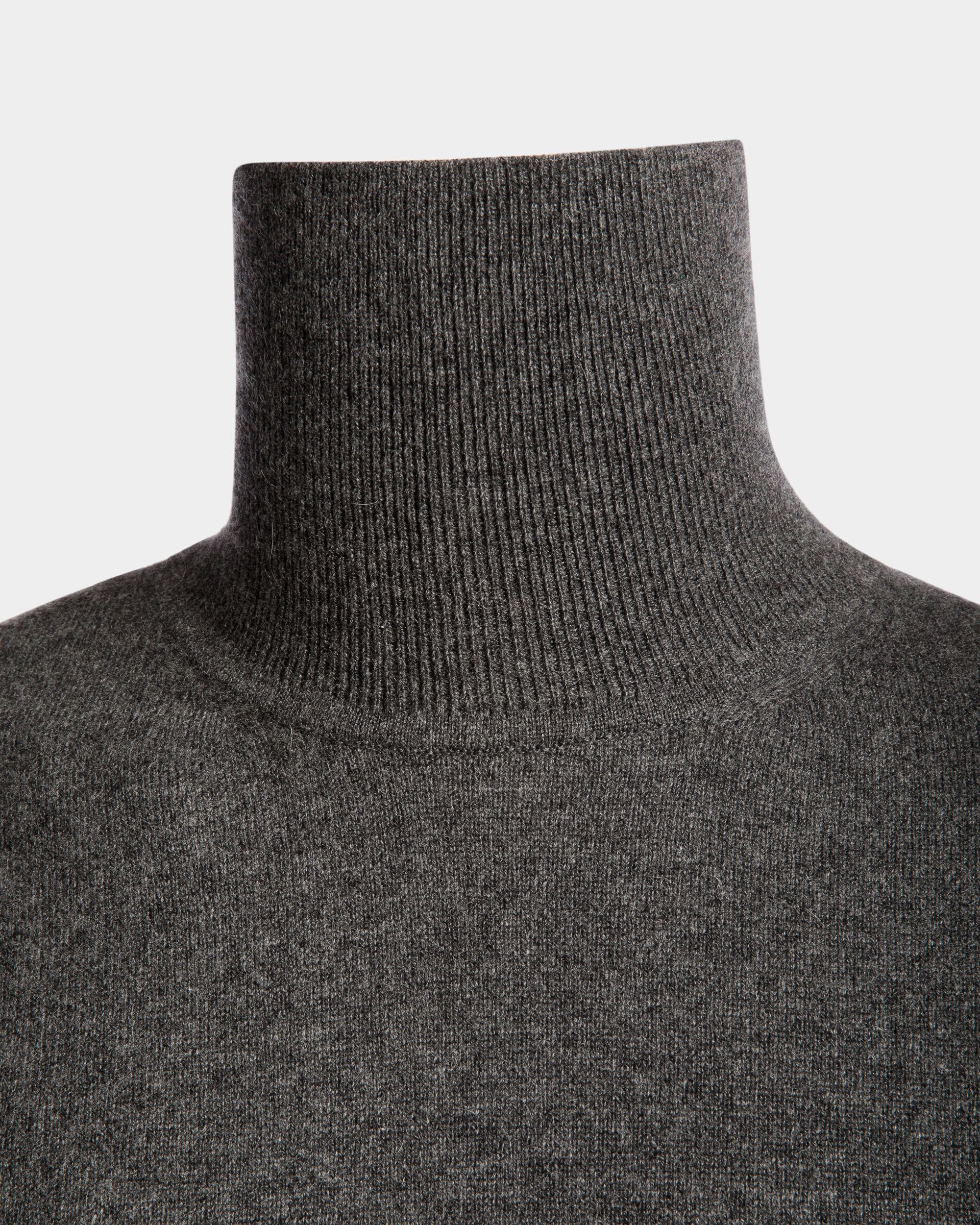 Rollkragenpullover Aus Kaschmir In Dunkelgrau Aus Der Adrien Brody Travel-Kollektion - Herren - Bally - 05
