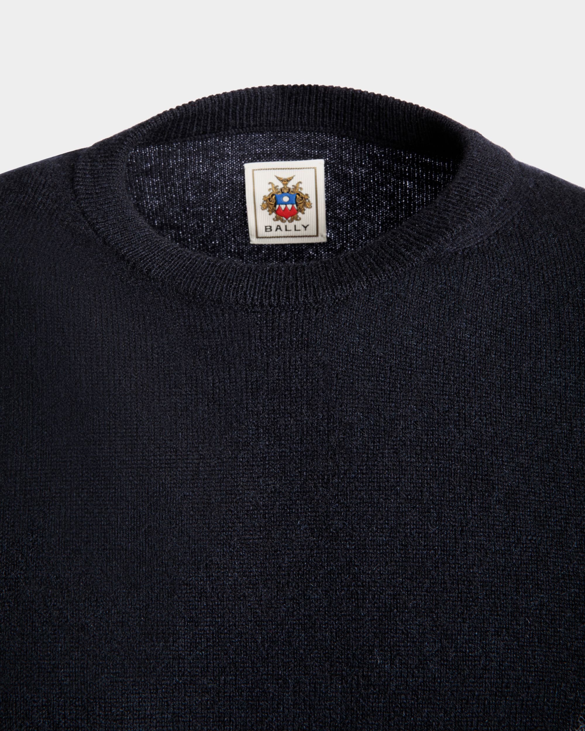 Rundhalspullover Aus Kaschmir In Navy Blue Aus Der Adrien Brody Travel-Kollektion - Herren - Bally - 02