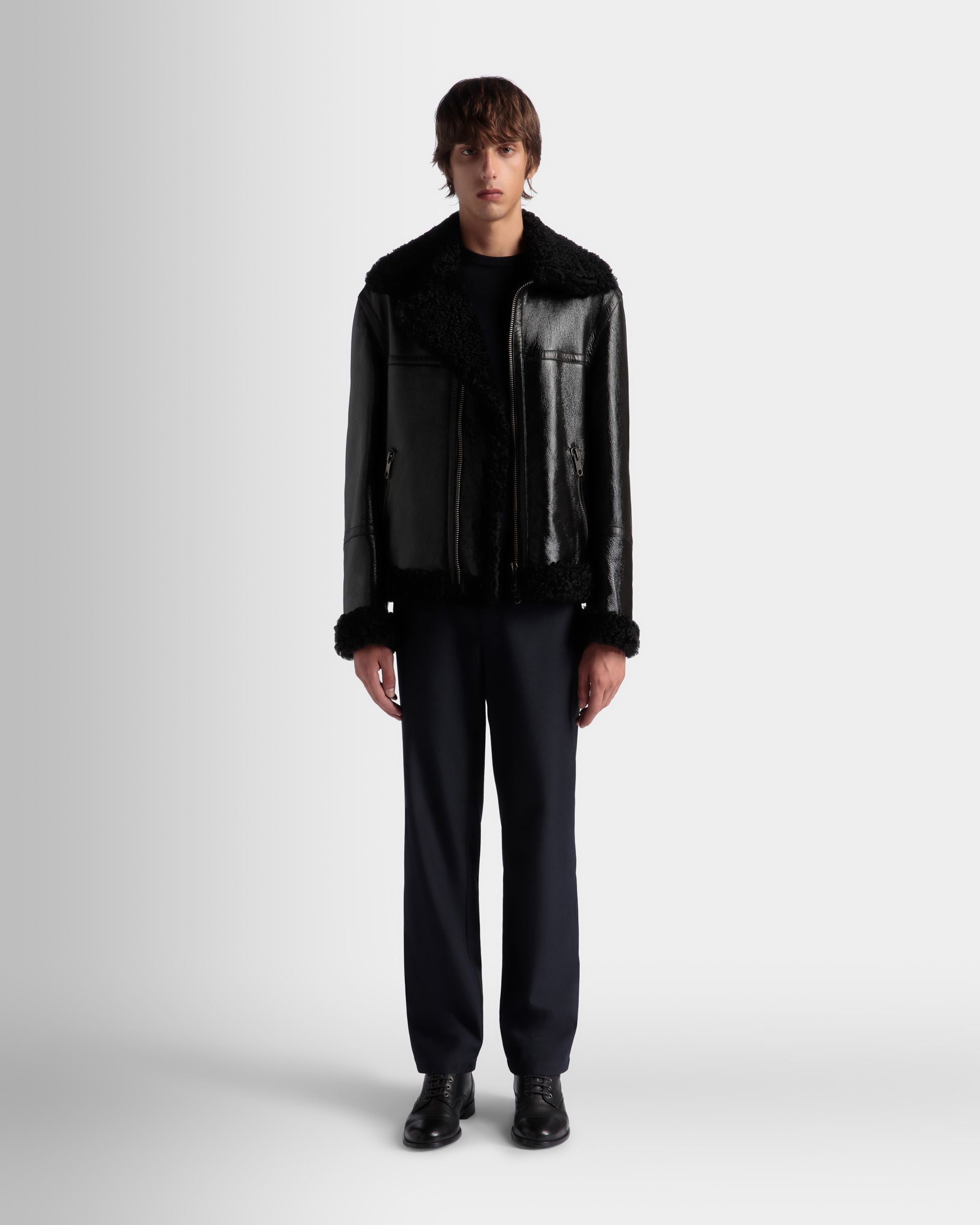 Bomberjacke Aus Leder In Schwarz Aus Der Adrien Brody Travel-Kollektion - Herren - Bally - 02
