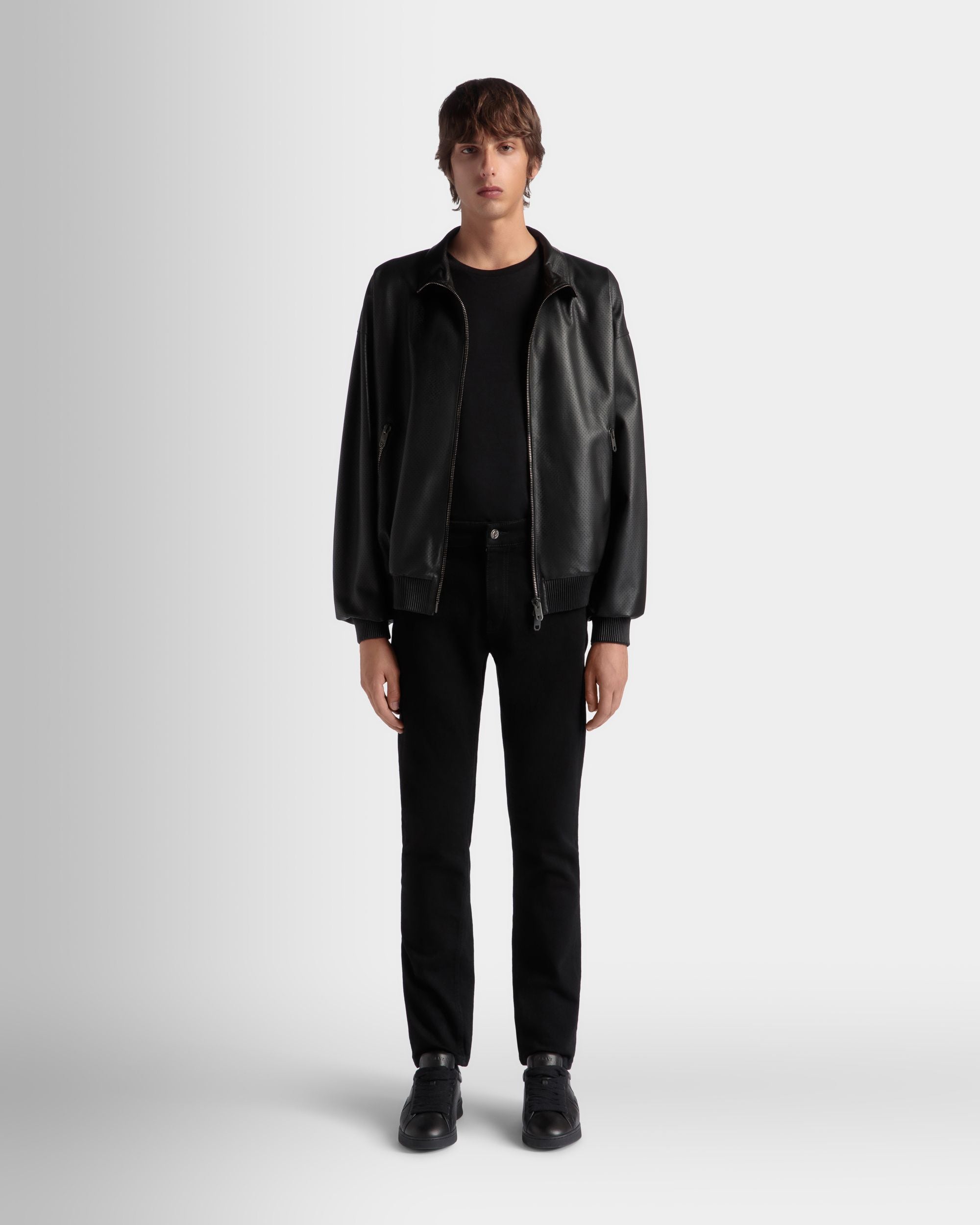 Bomberjacke Aus Leder In Schwarz Aus Der Adrien Brody Travel-Kollektion - Herren - Bally - 02