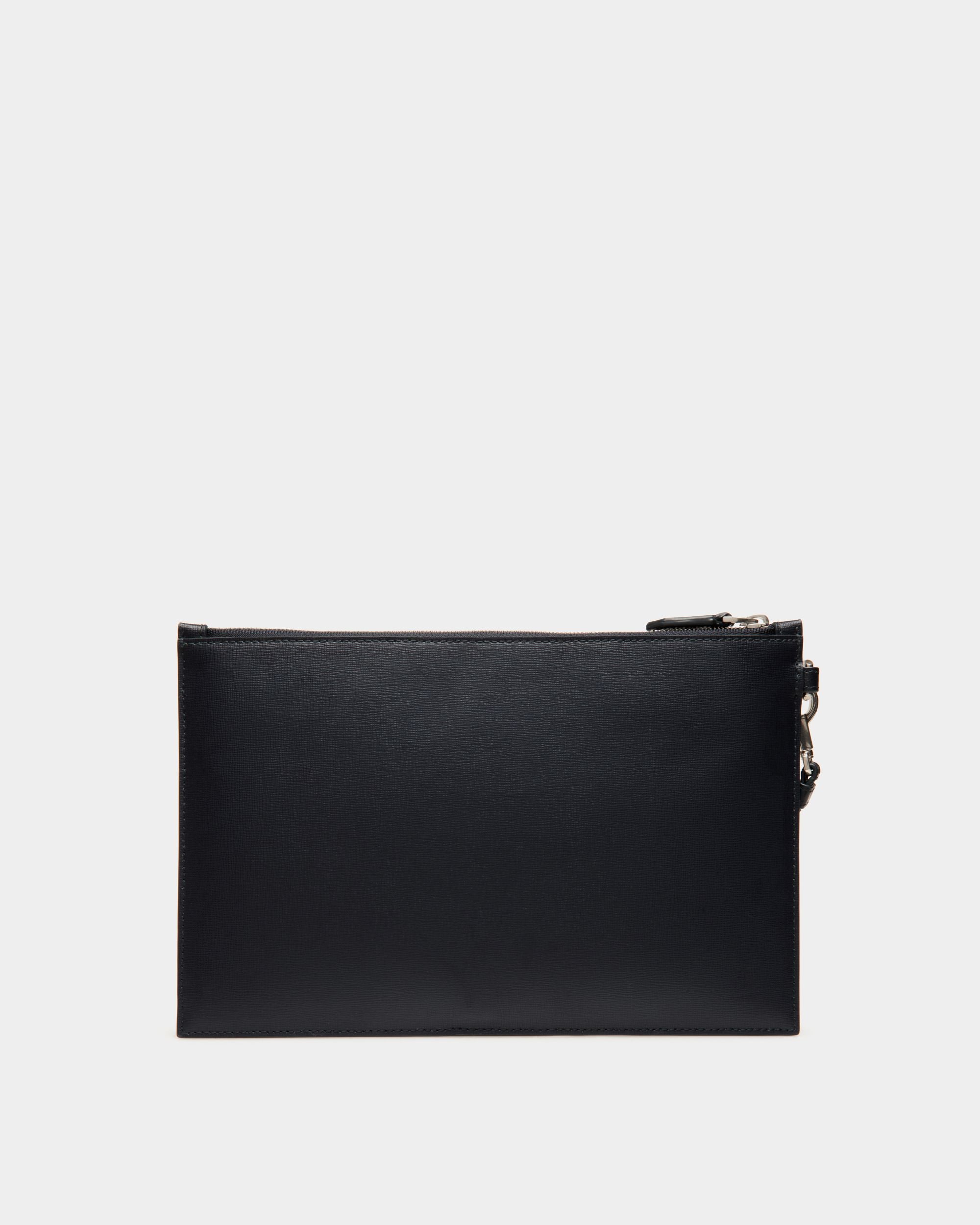 Mythos Pochette Aus Recyceltem Leder In Navy Blue - Herren - Bally - 02