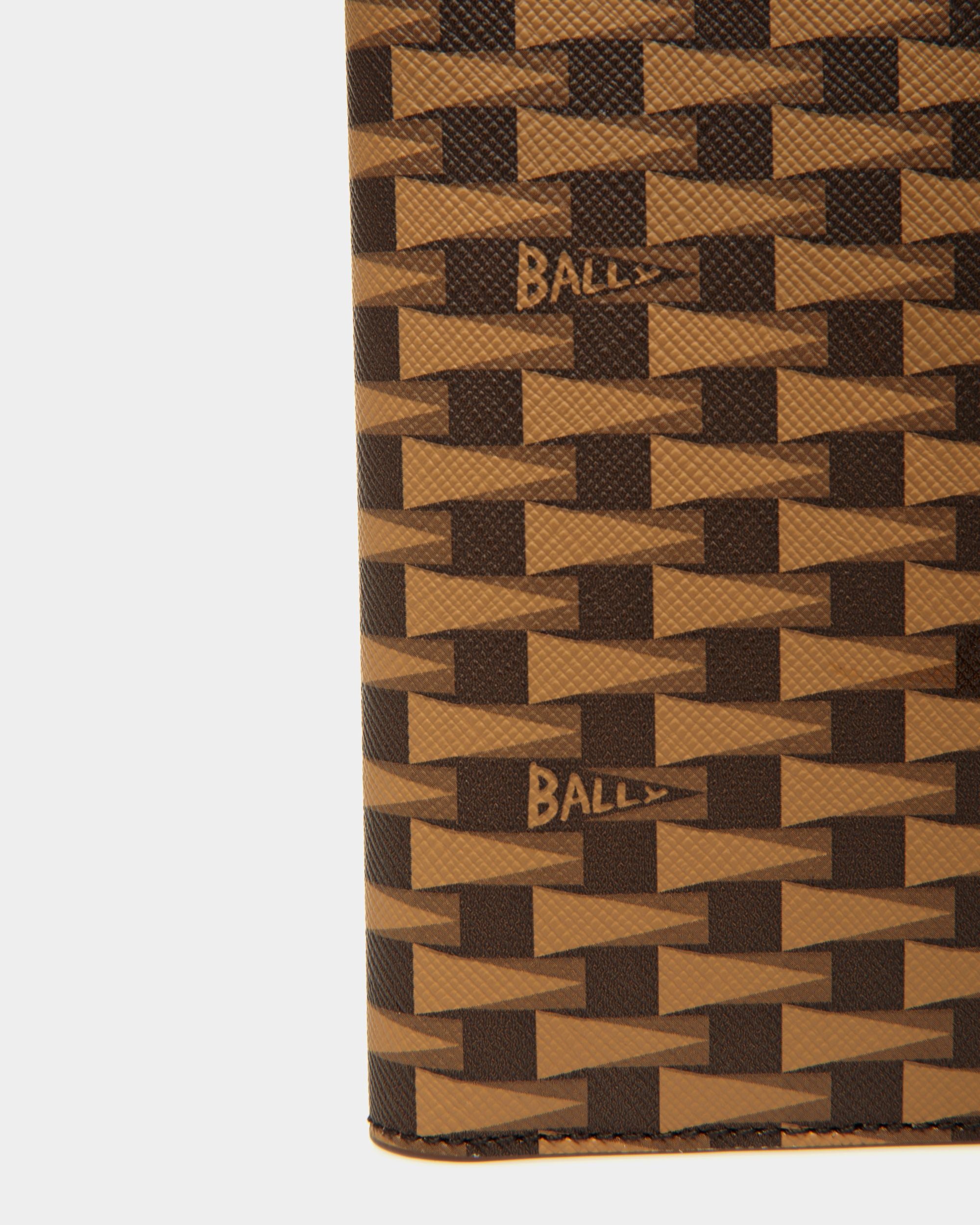 Pennant Reisepasshülle Aus TPU In Desert - Herren - Bally - 04