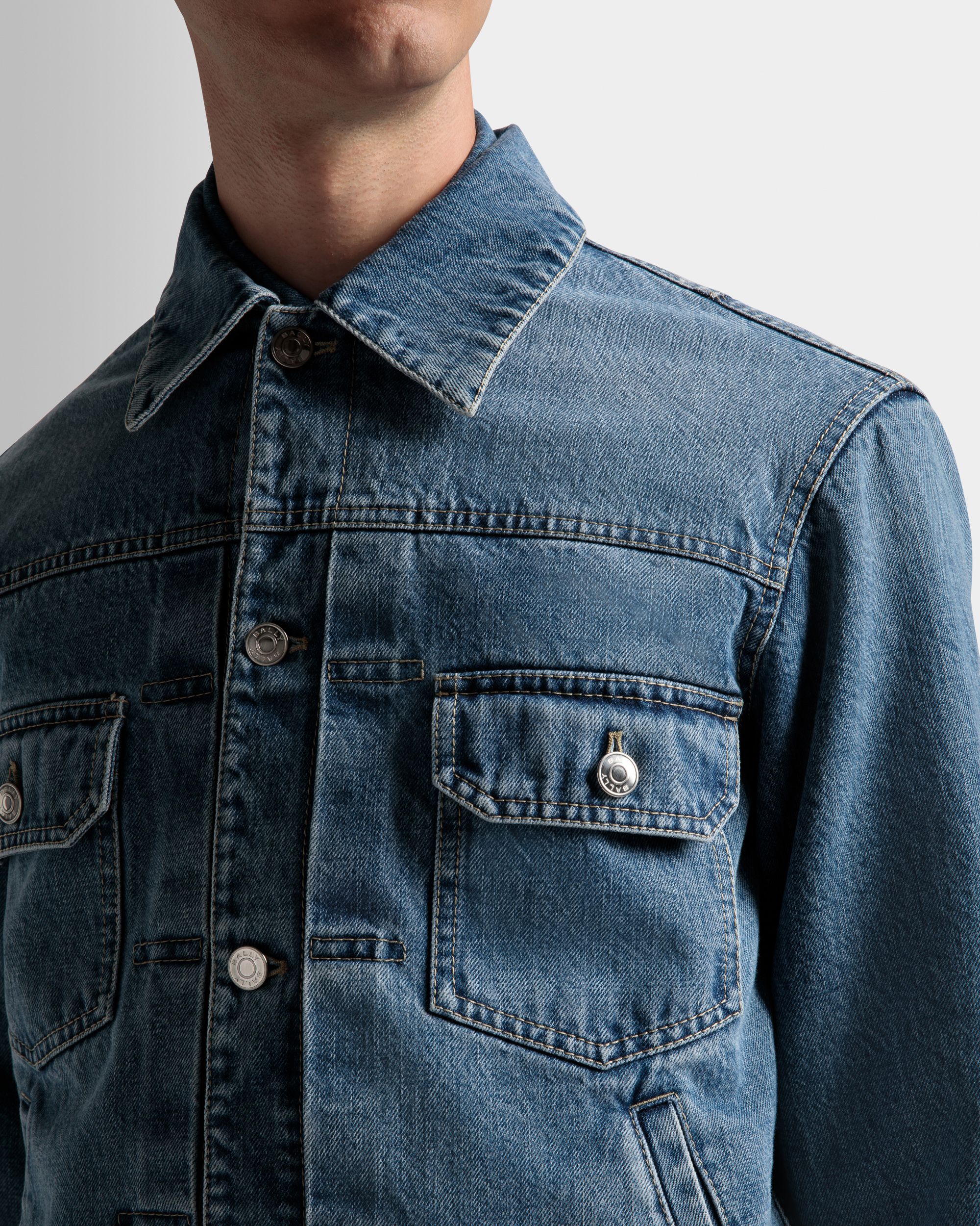 Geknöpfte Jacke Aus Hellblauem Denim - Herren - Bally - 04