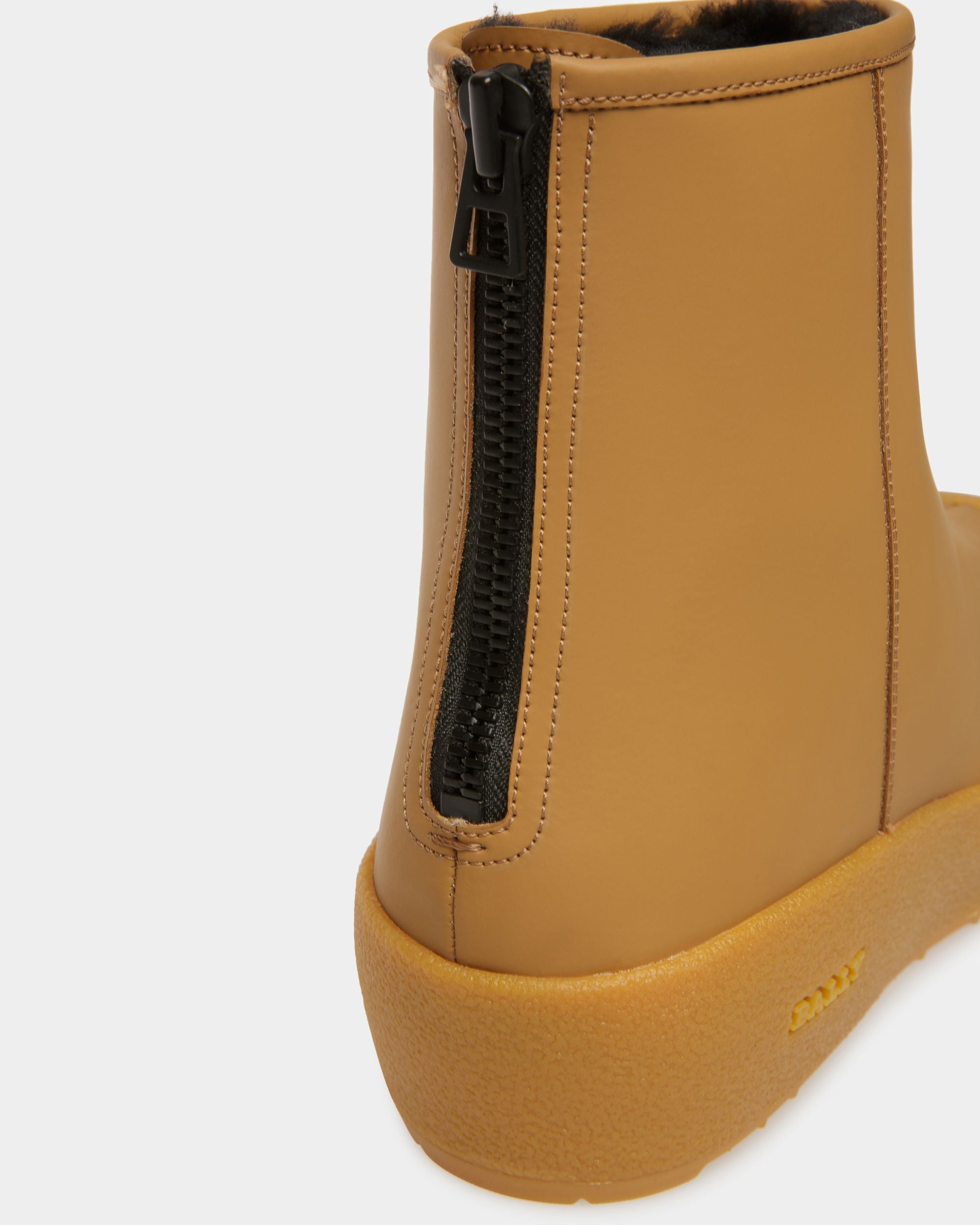 Stiefelette Aus Gummiertem Leder In Camel Aus Der Curling Kollektion - Herren - Bally - 05