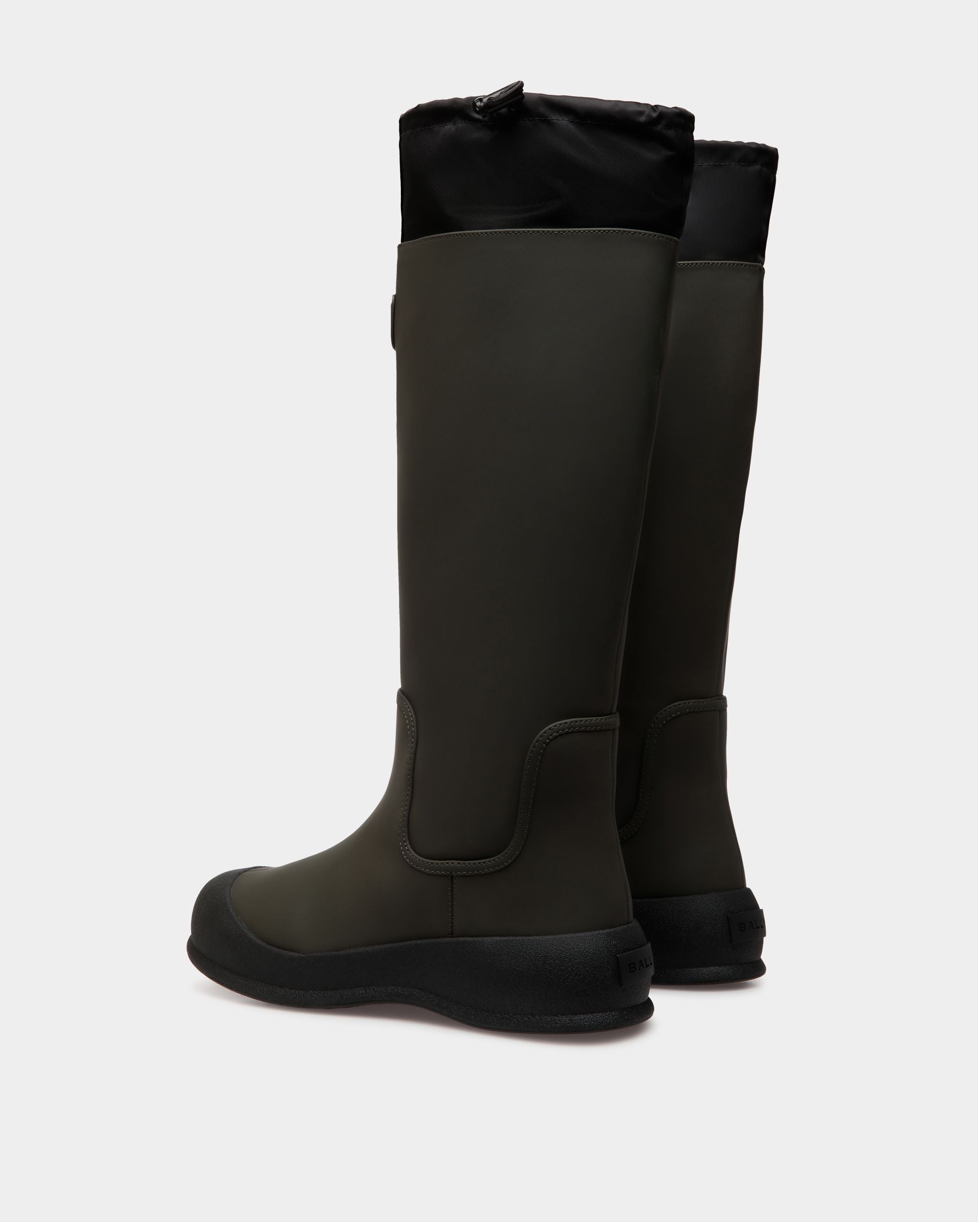 Frei Stiefel Aus Gummiertem Leder In Military Green - Herren - Bally - 04