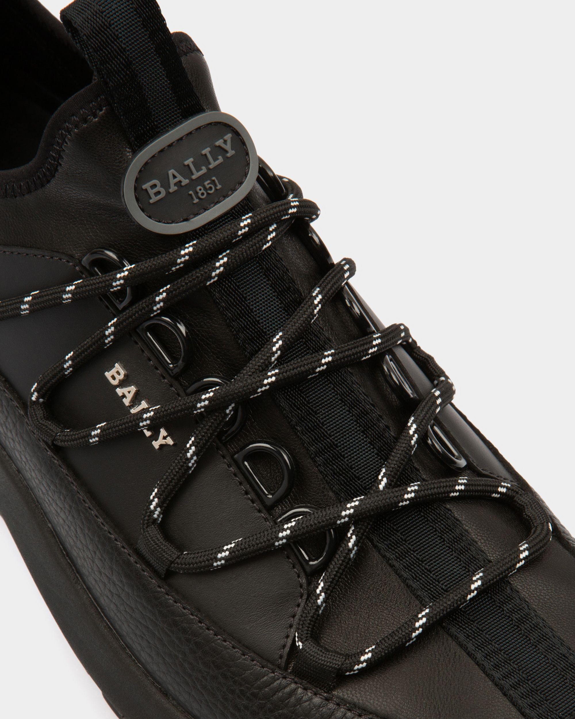 Outline Sneaker Aus Genarbtem Leder In Schwarz - Herren - Bally - 03