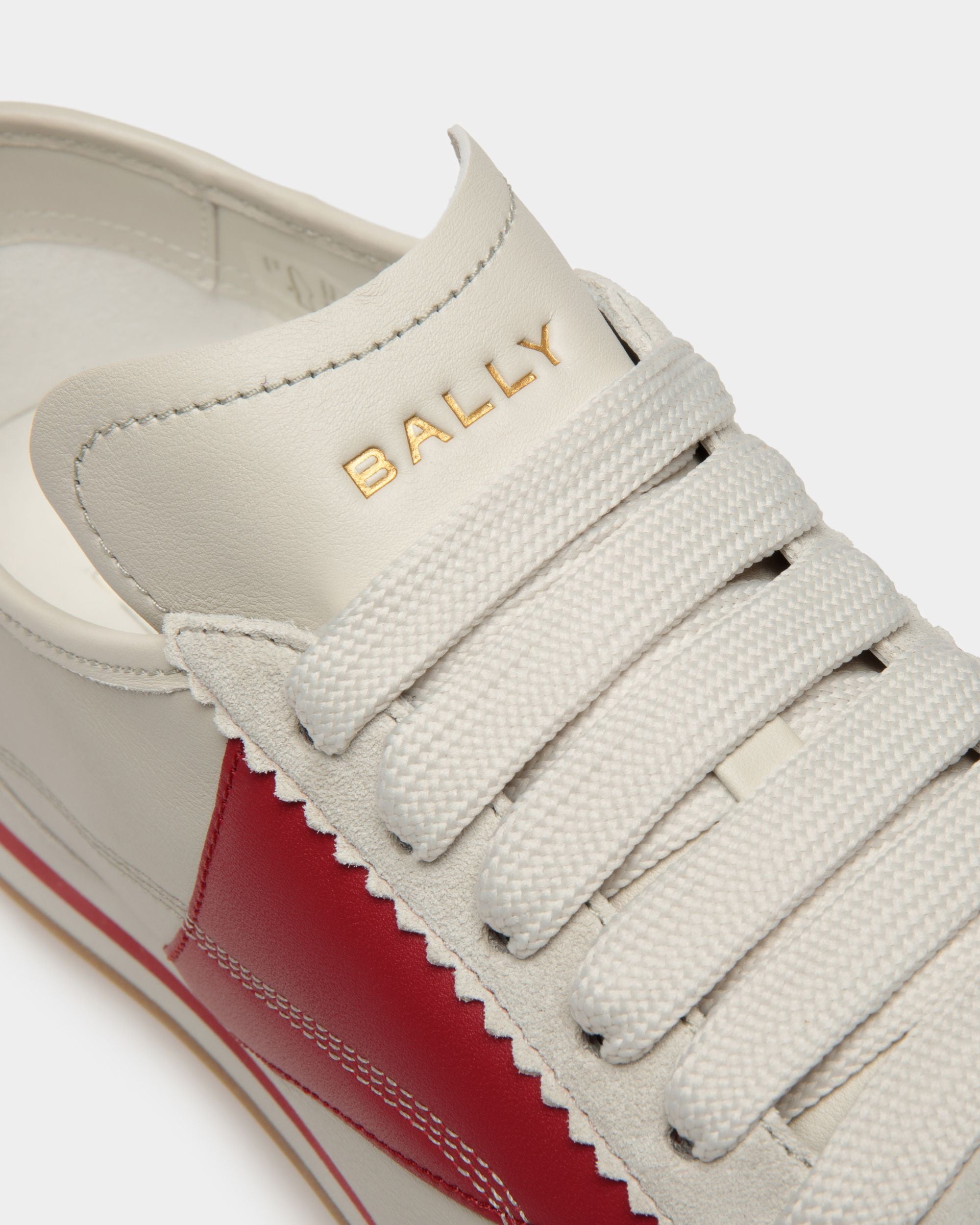 Sussex Sneaker Aus Leder In Staubweiß Und Tiefrubinrot - Herren - Bally - 05