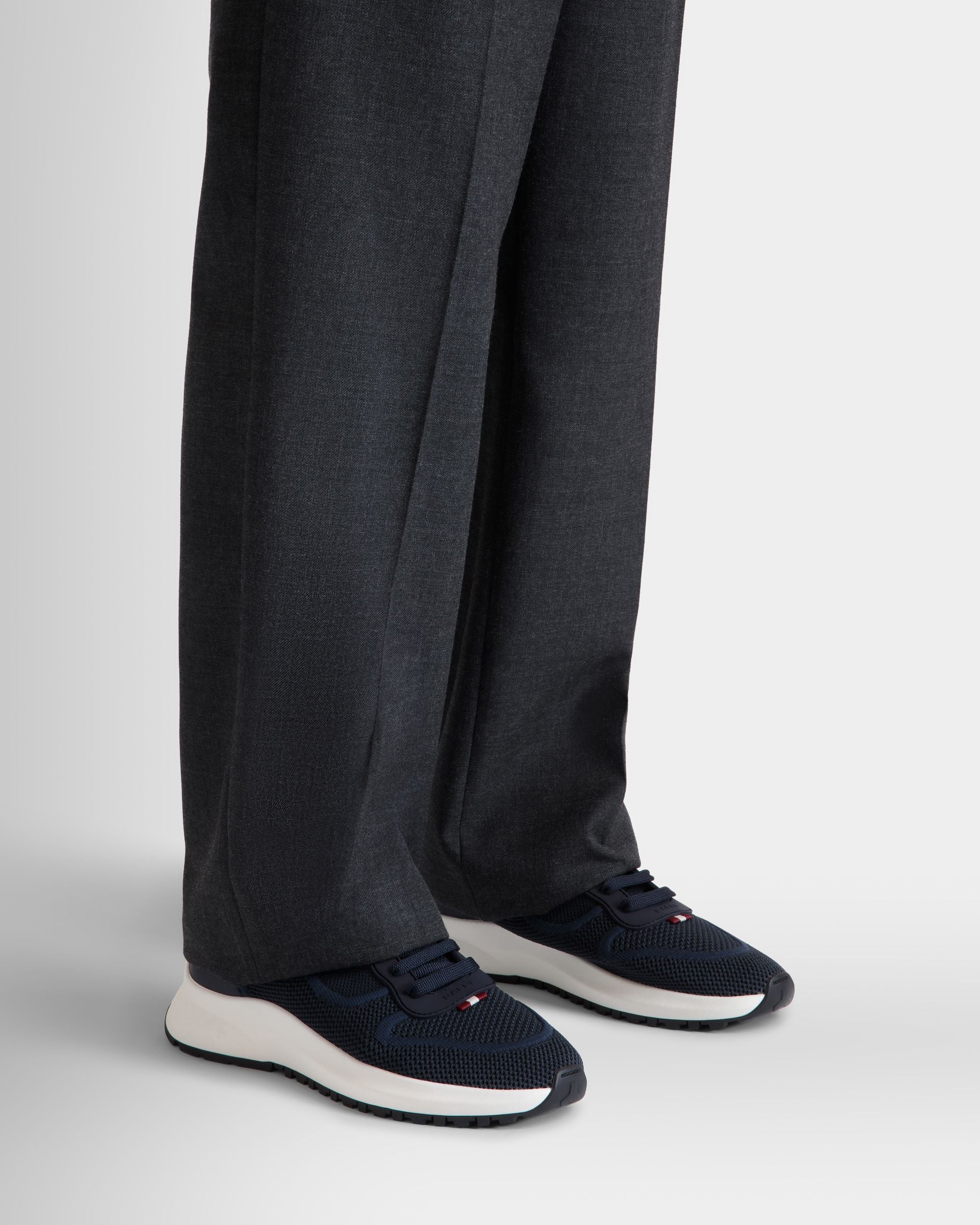 Outline Sneaker Aus Strickgewebe In Navy Blue - Herren - Bally - 02