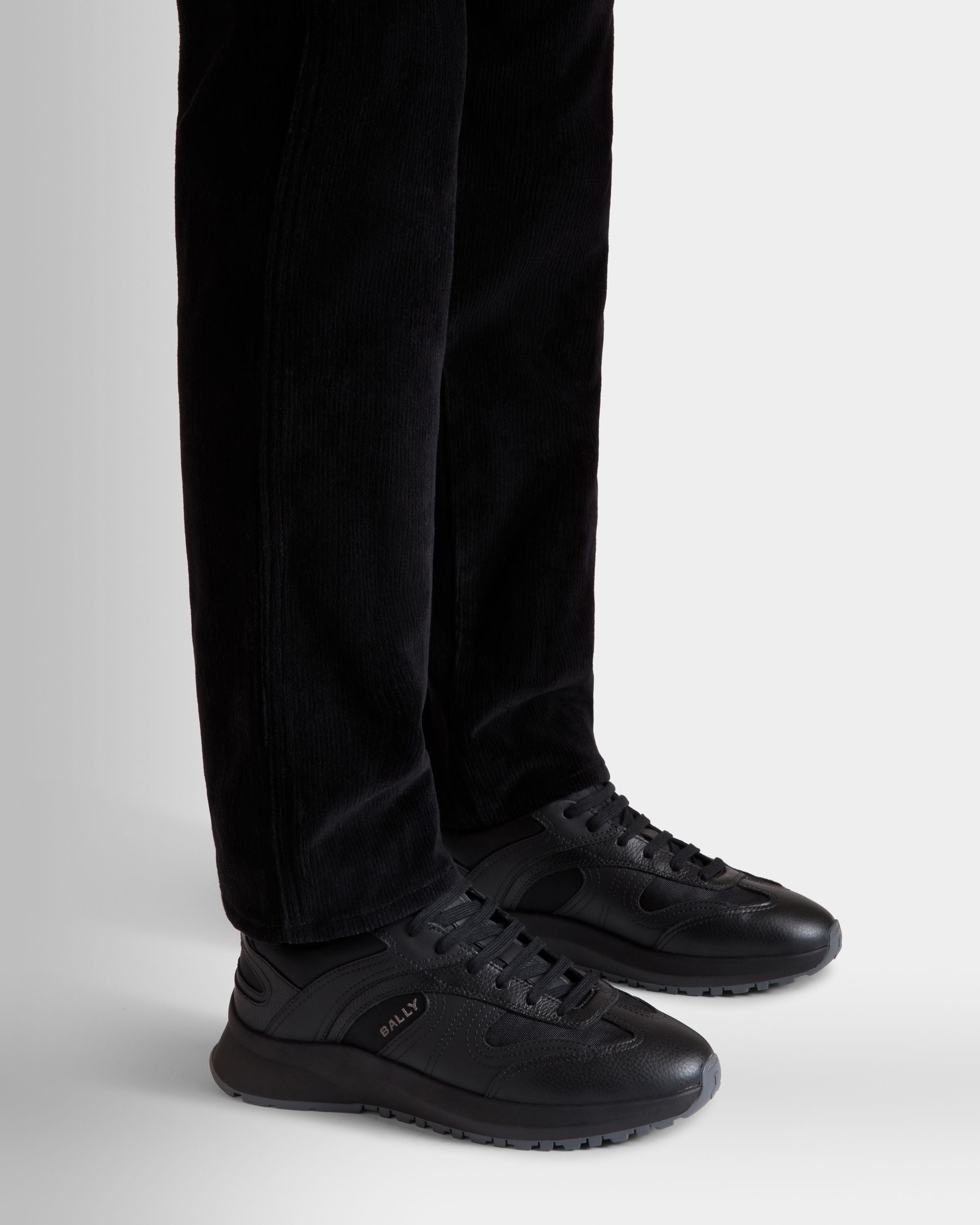 Outline Sneaker Aus Schwarzem Leder Und Nylon - Herren - Bally - 02