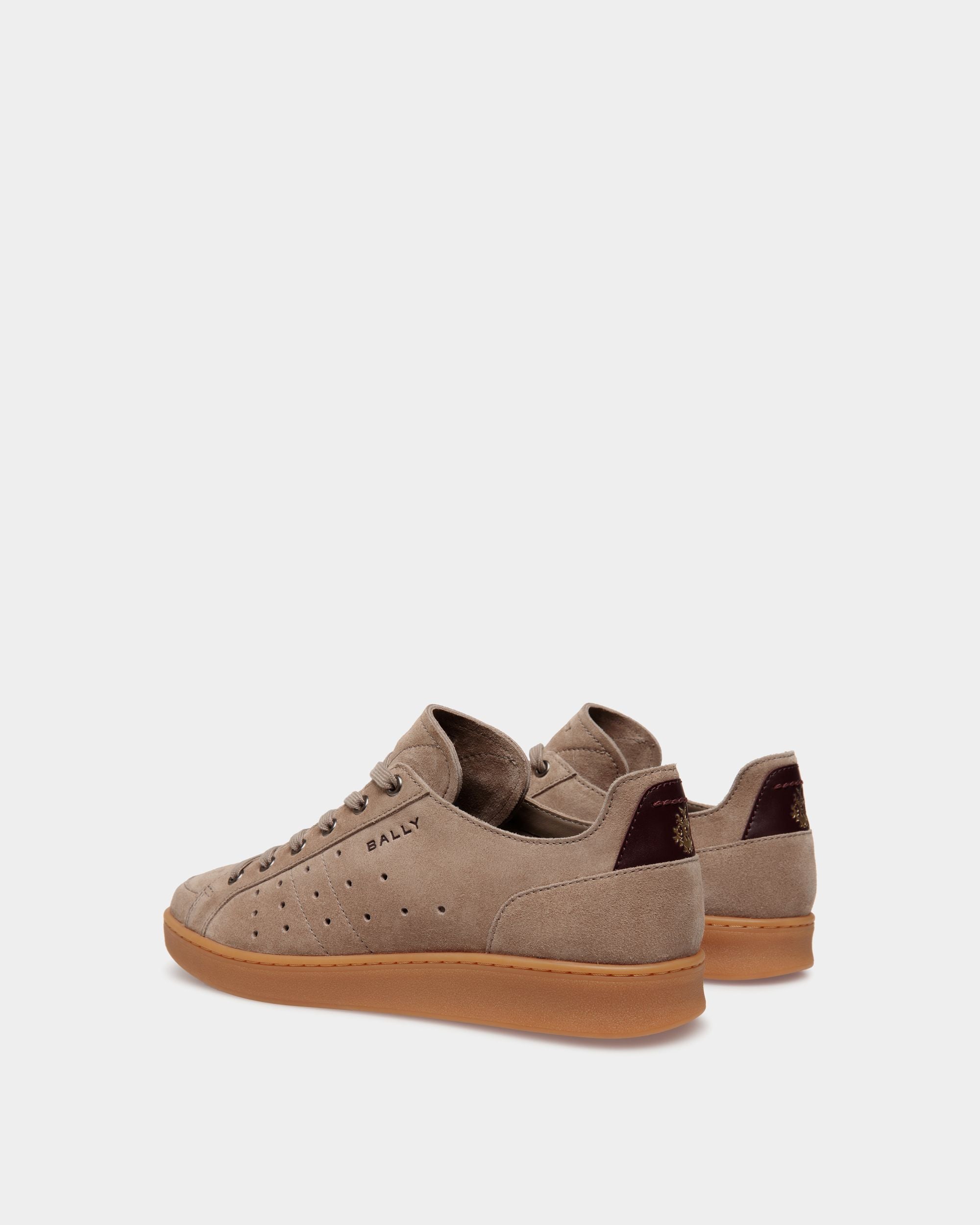Tennis Sneakers Aus Veloursleder In Taupe Und Tiefem Burgunderrot - Herren - Bally - 04
