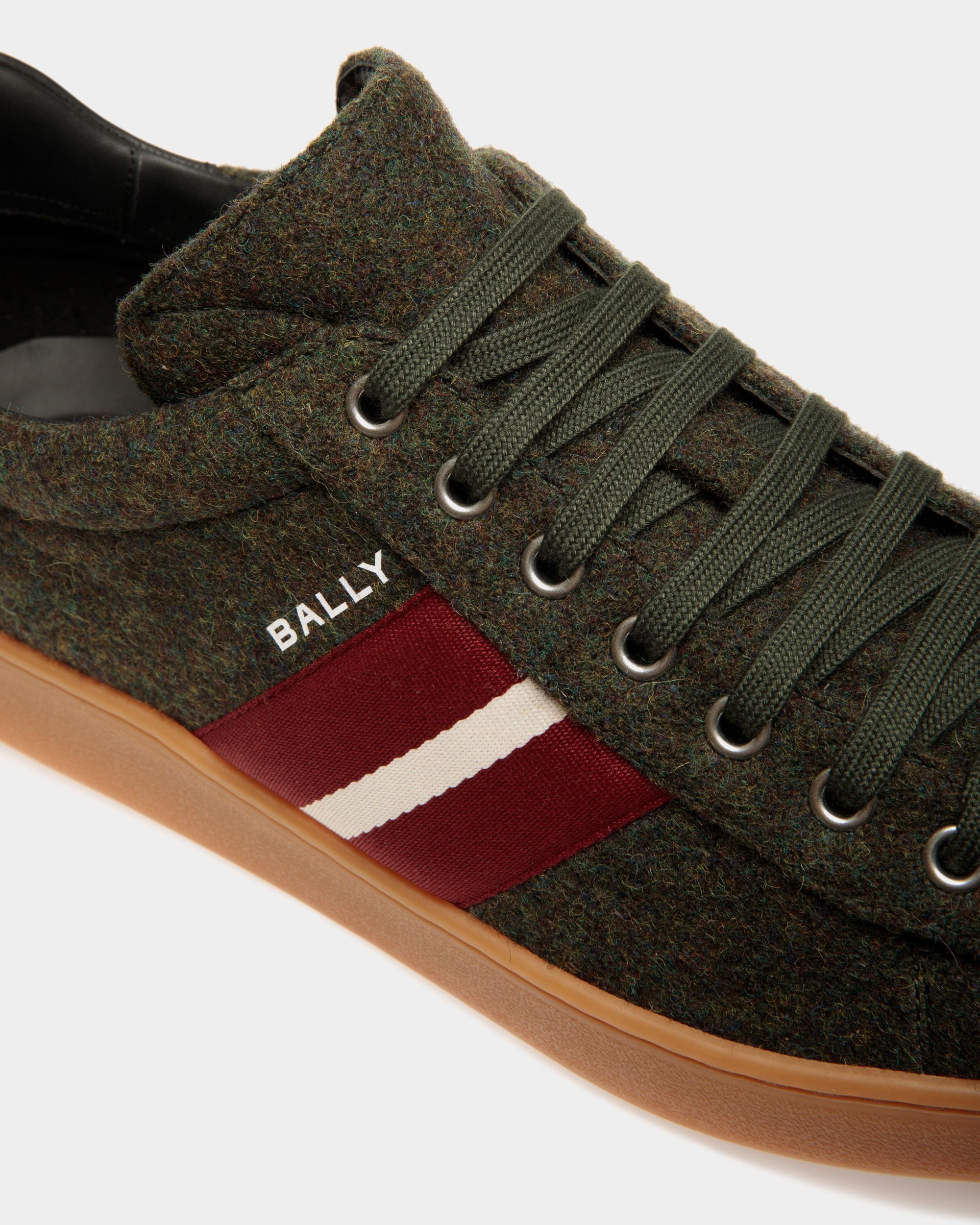 Tennis-Sneaker Für Herren Aus Wollgewebe Und Leder In Sage Green Und Schwarz - Herren - Bally - 05