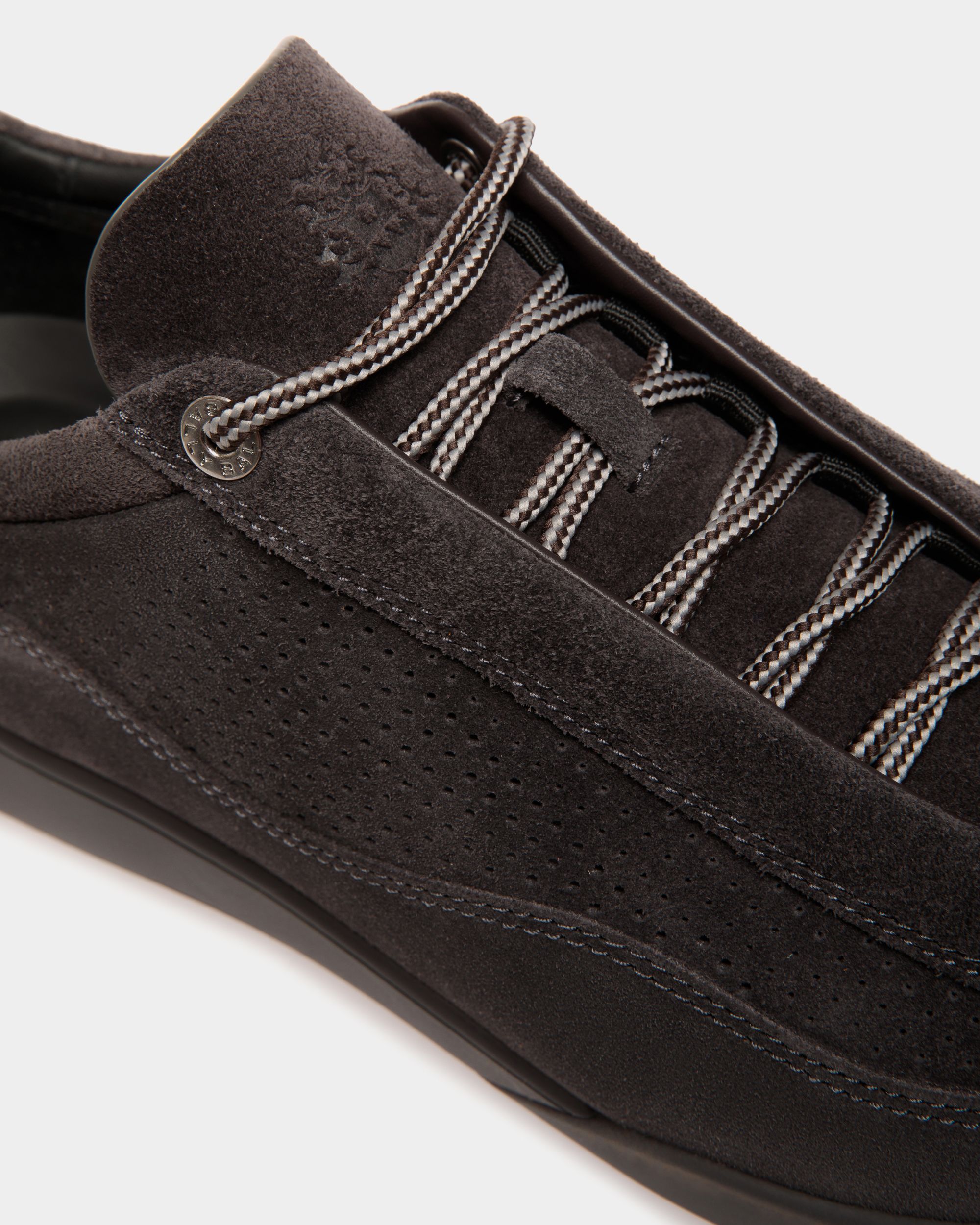 Manto Runner Sneaker Für Herren Aus Veloursleder In Dunkelgrau - Herren - Bally - 05