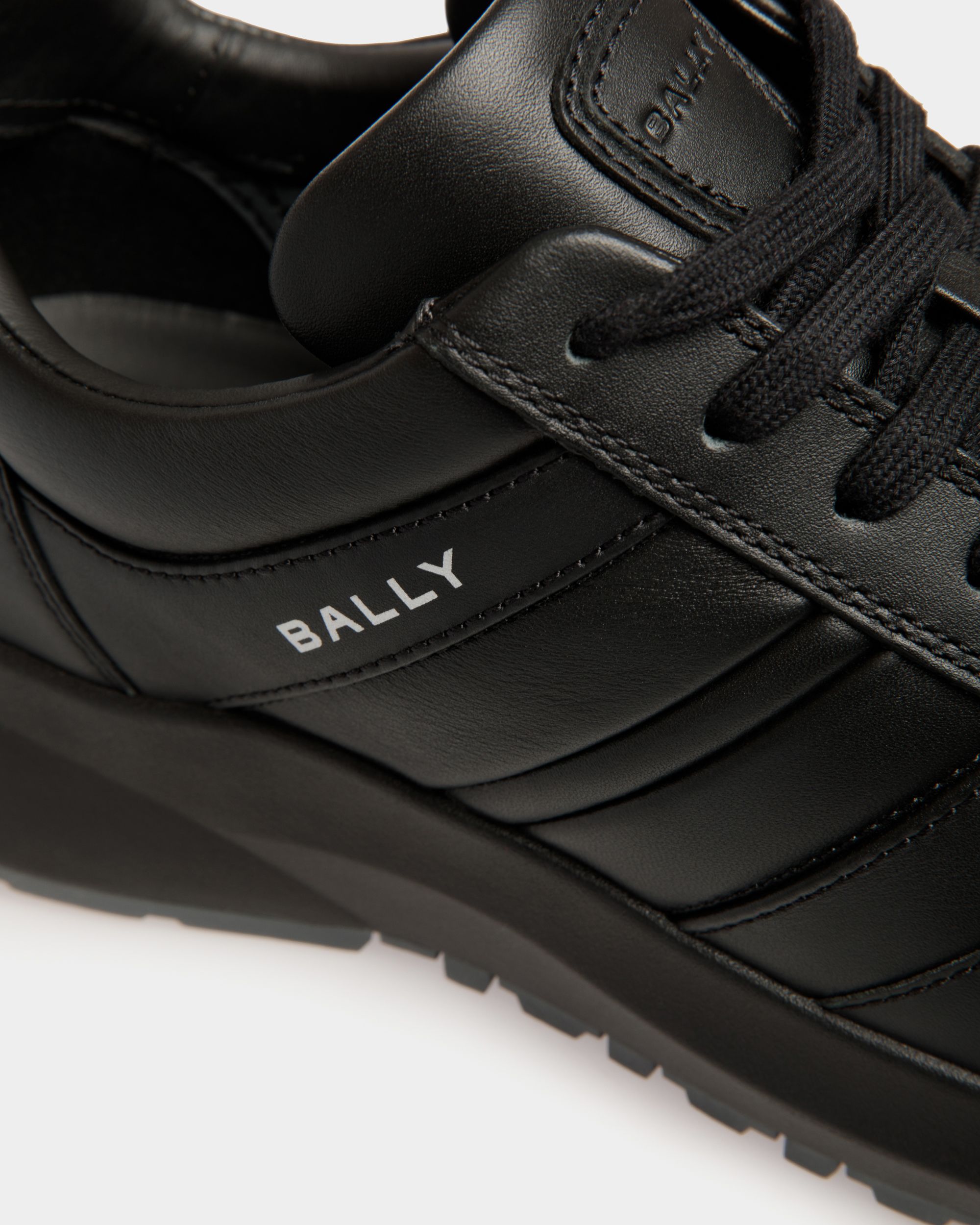 Outline Sneaker Aus Leder In Schwarz Und Sirah - Herren - Bally - 06