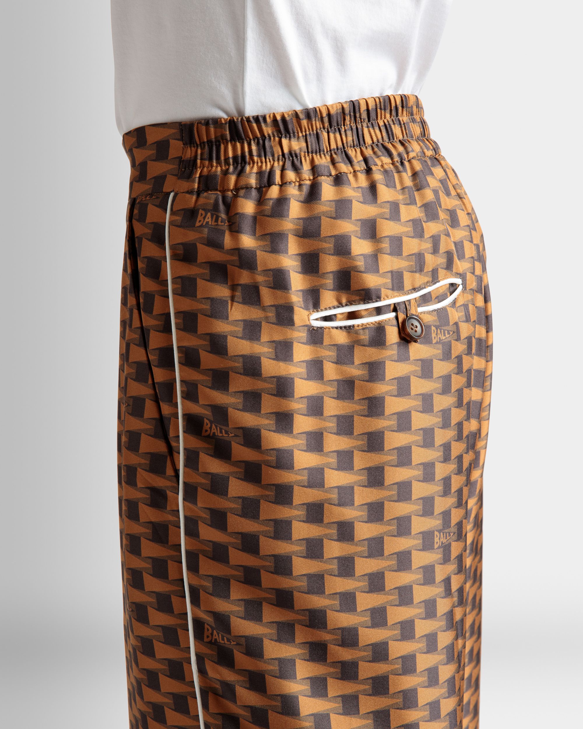 Hose mit Pennant-Print Aus brauner Seide - Herren - Bally - 04