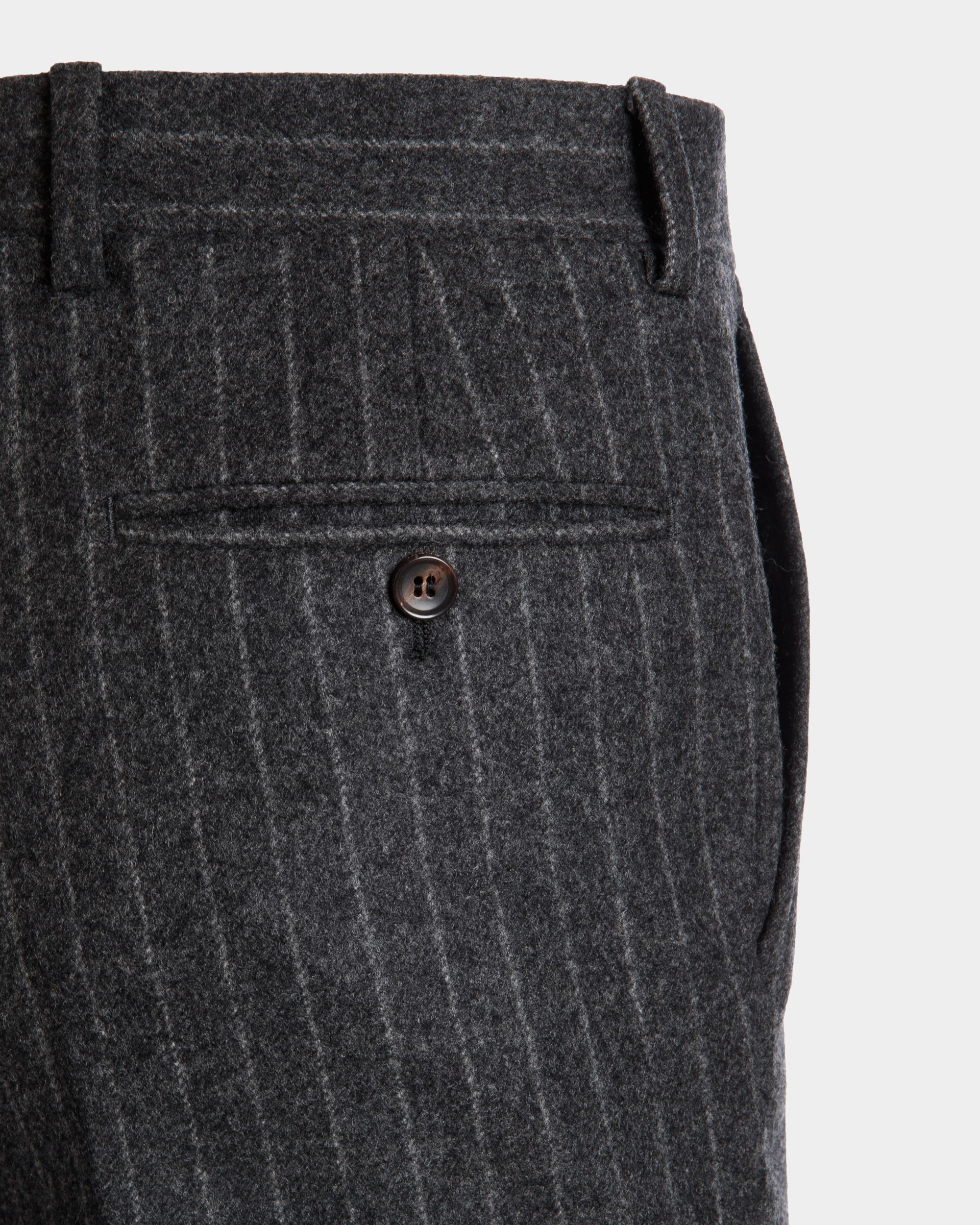 Hose Mit Nadelstreifen Aus Grau Melierter Wollmischung - Herren - Bally - 02