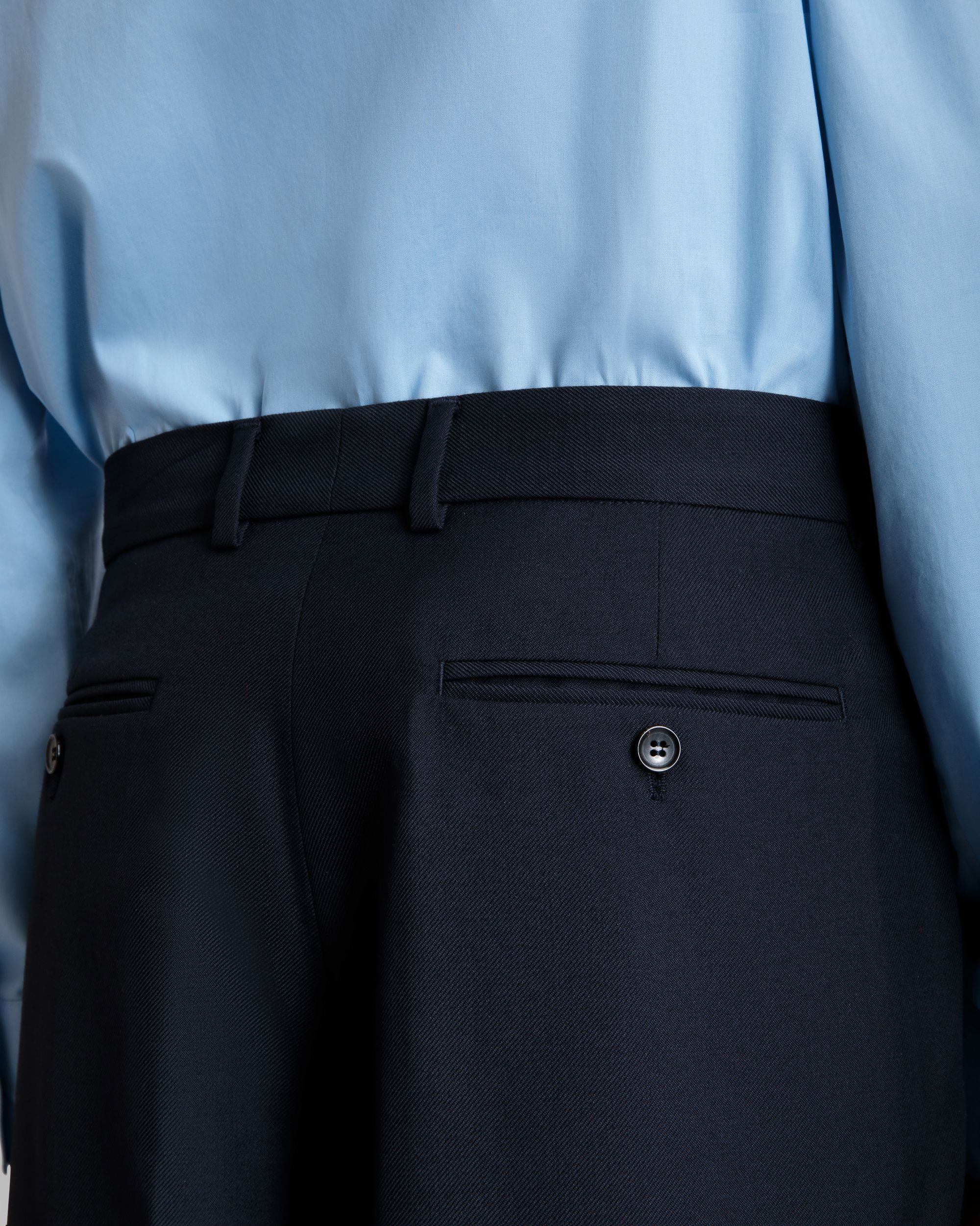 Bundfaltenhose Aus Einer Wollmischung In Navy Blue - Herren - Bally - 08