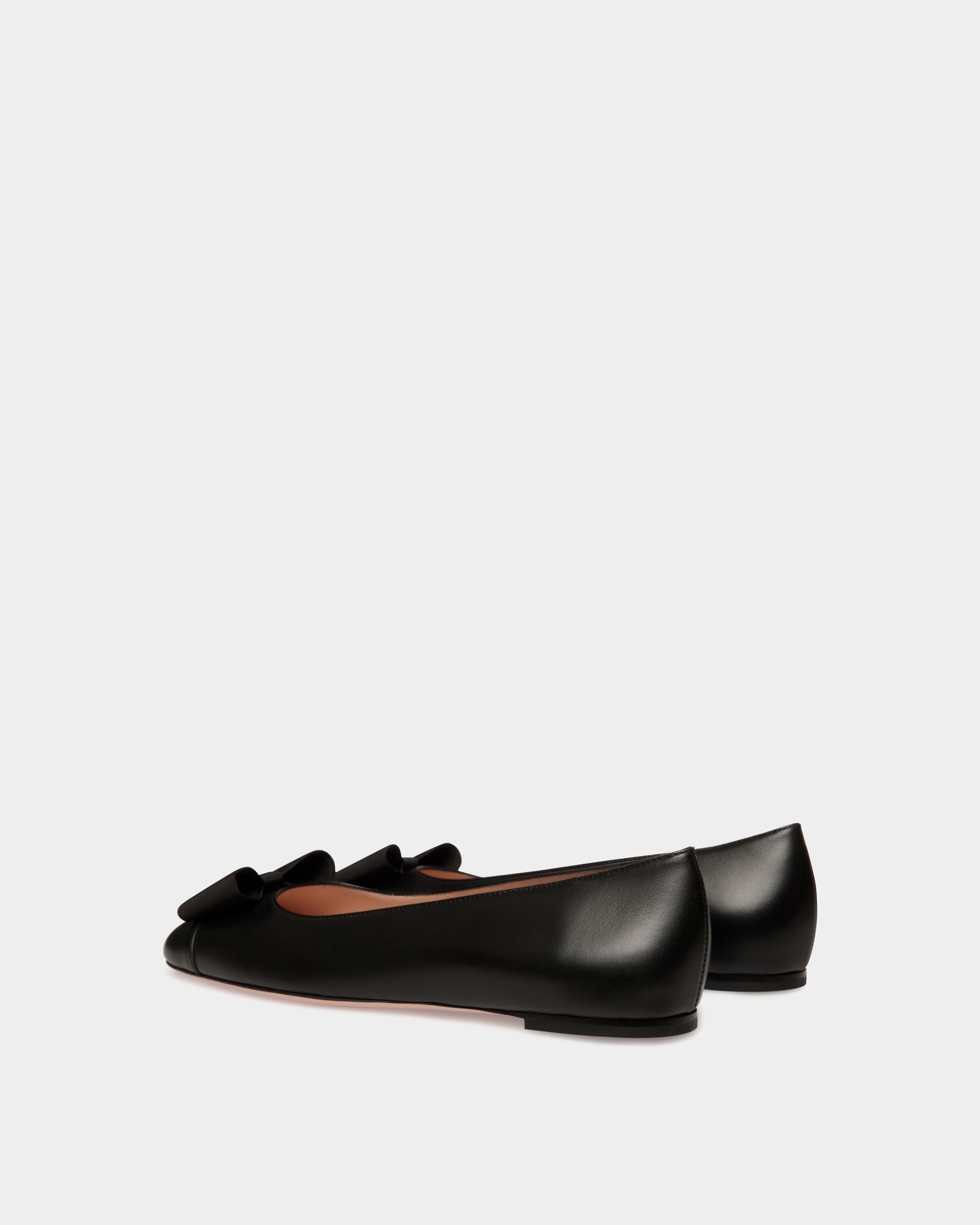 B-Bow Ballerina Aus Schwarzem Leder - Damen - Bally - 01