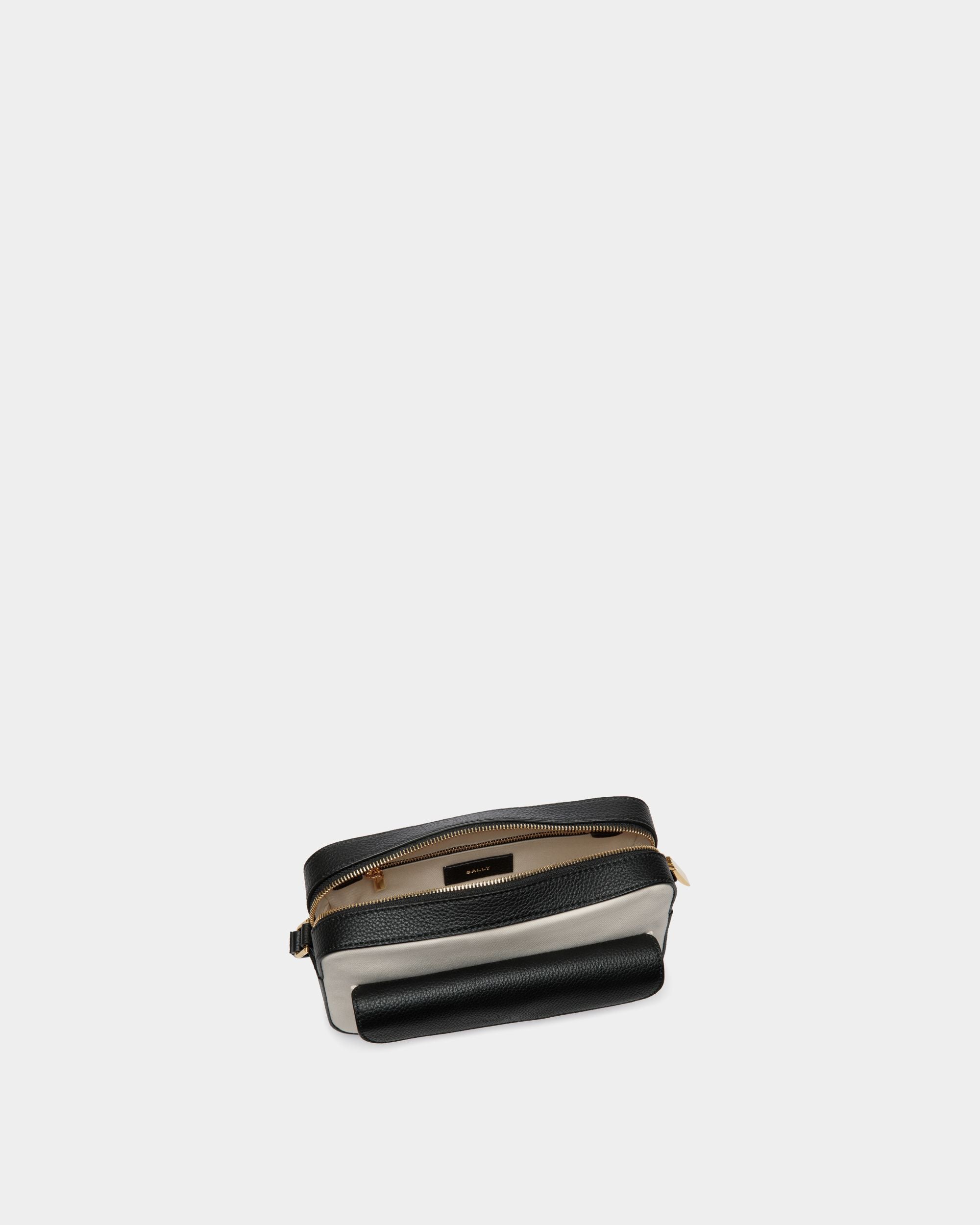 Bar Umhängetasche Aus Weißem Stoff Und Schwarzem Leder - Damen - Bally - 04