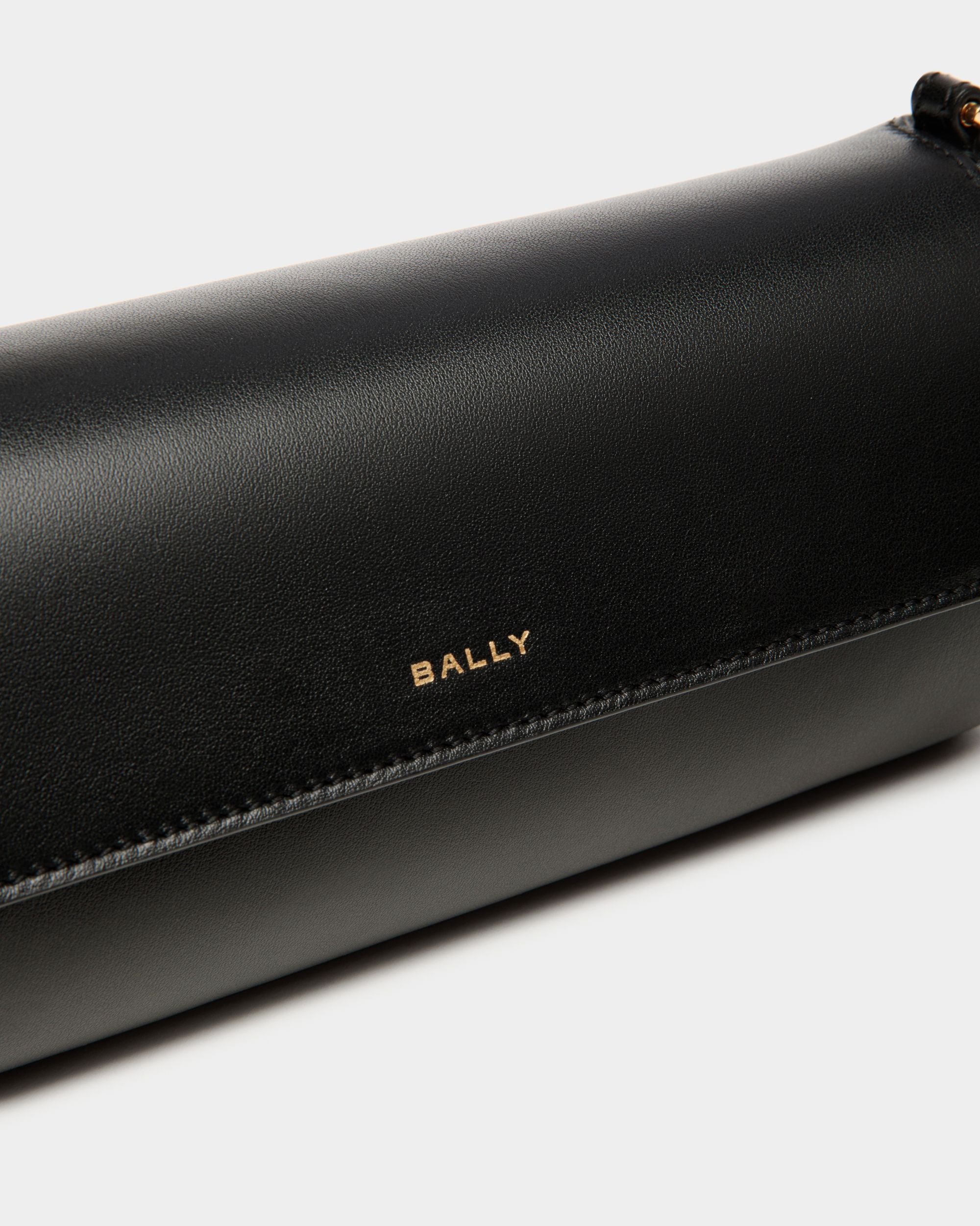 Emblem Minitasche Aus Leder In Schwarz - Damen - Bally - 05