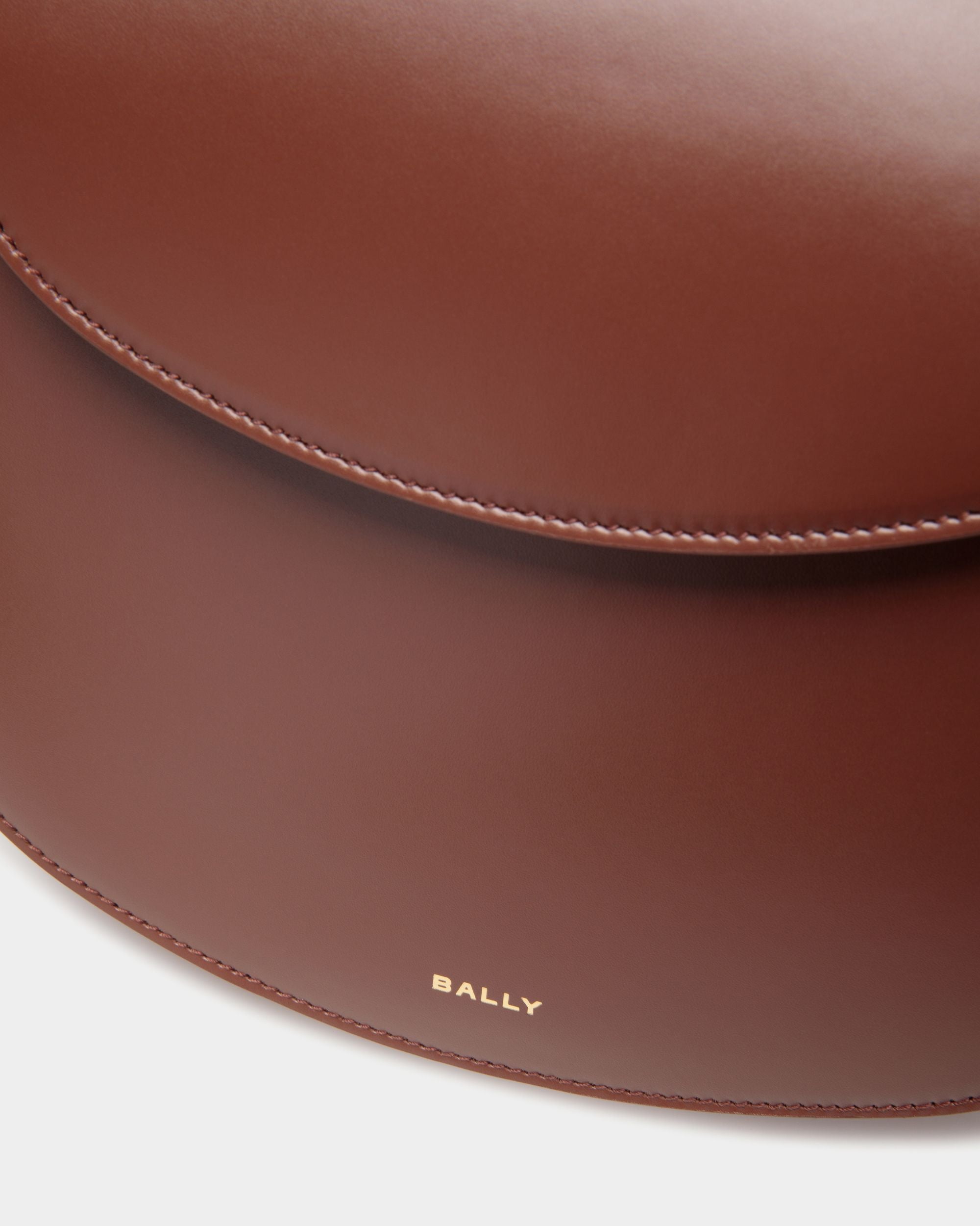 Lune Umhängetasche Aus Leder In Braun - Damen - Bally - 03