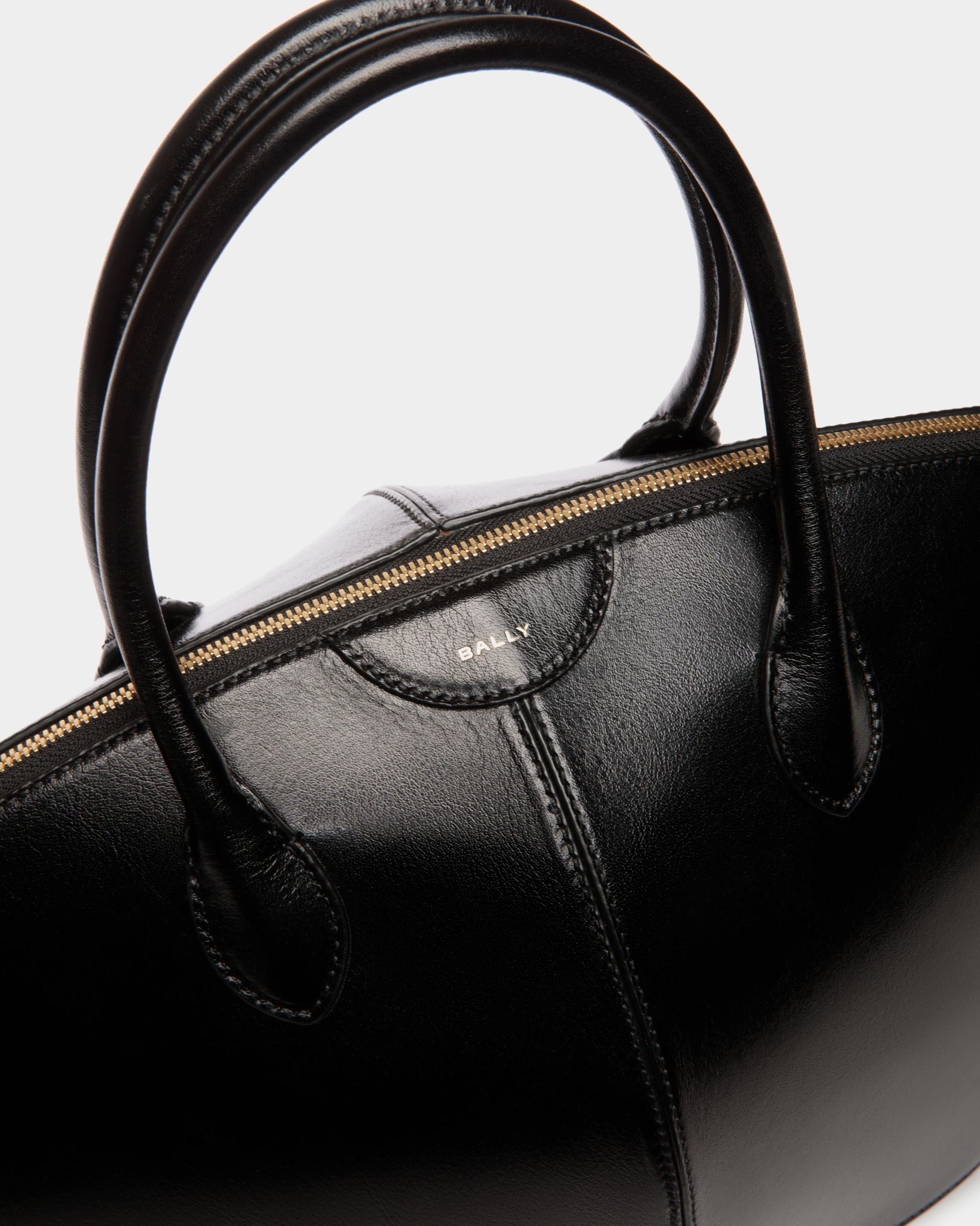 Belle Henkeltasche Aus Leder In Schwarz - Damen - Bally - 06