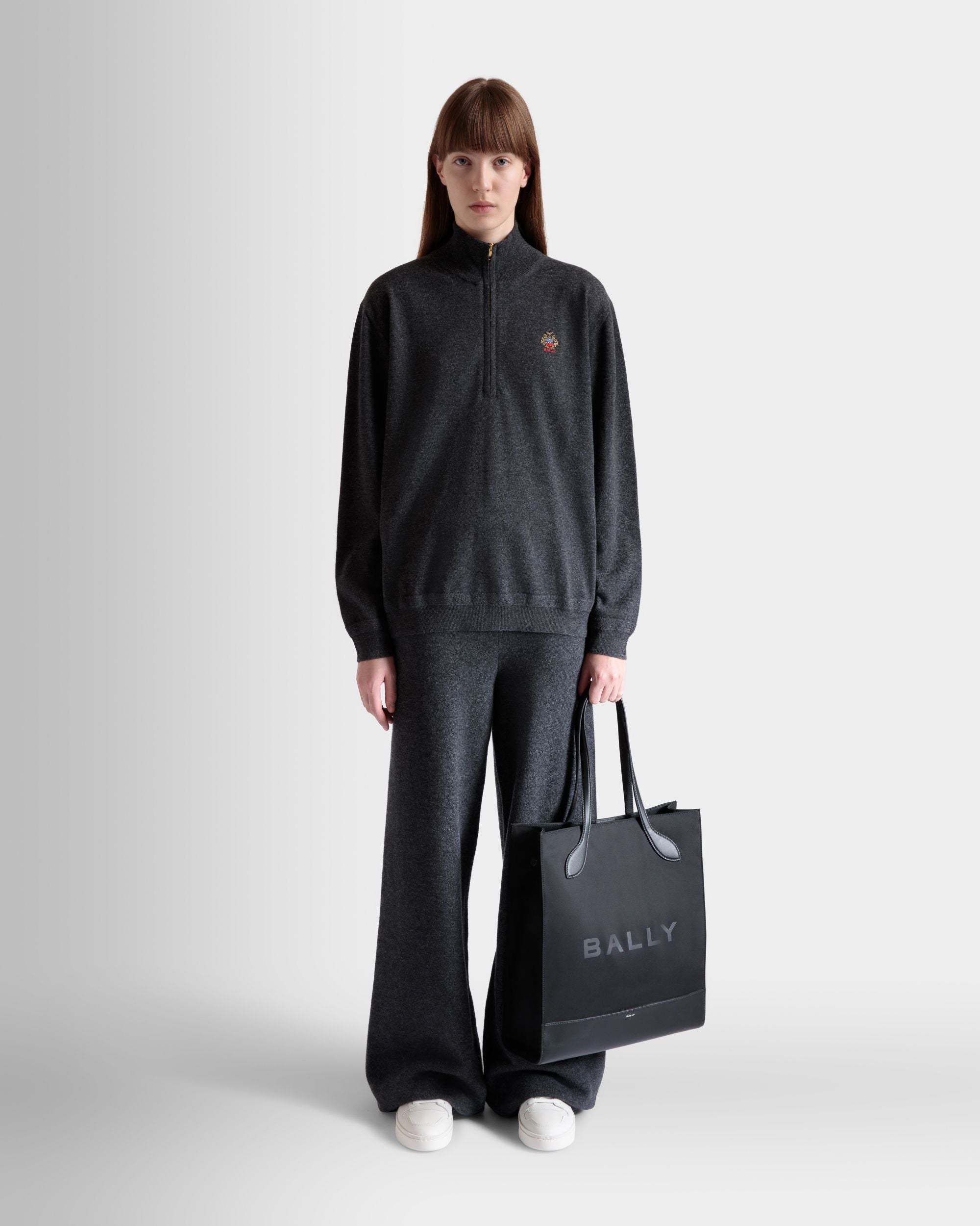 Bar Tragetasche Aus Nylon Und Leder In Schwarz - Damen - Bally - 02