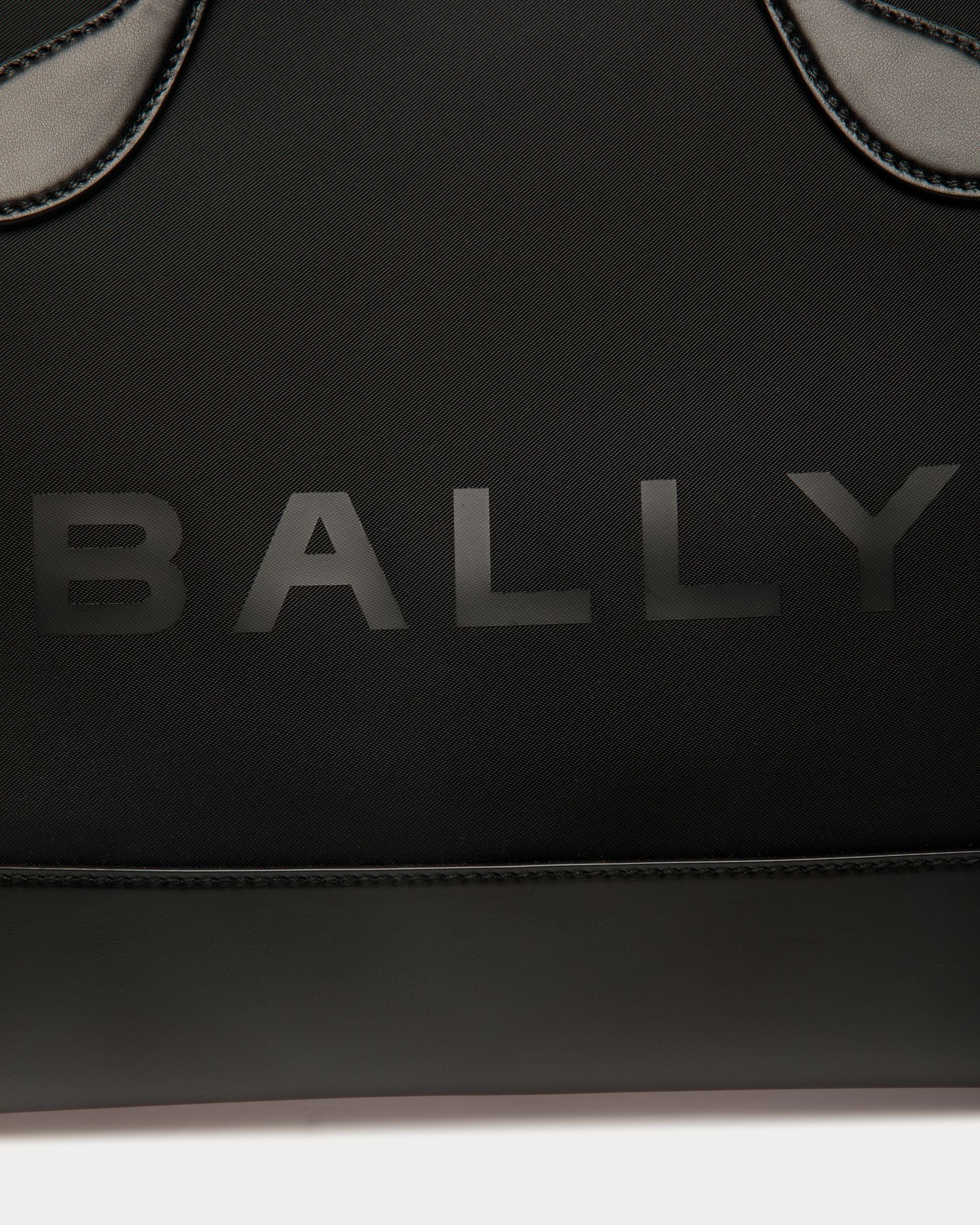 Bar Tragetasche Aus Nylon Und Leder In Schwarz - Damen - Bally - 05